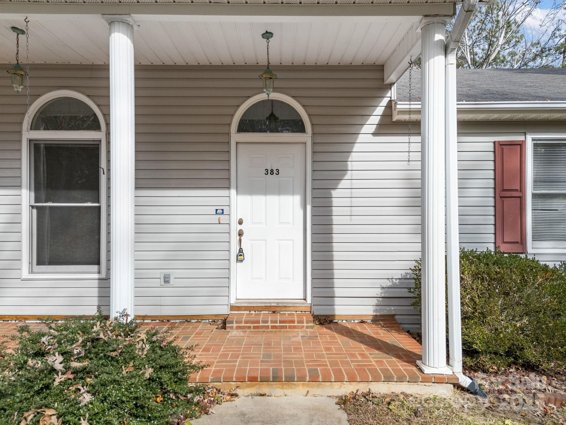 383 Woody Circle - Photo 5