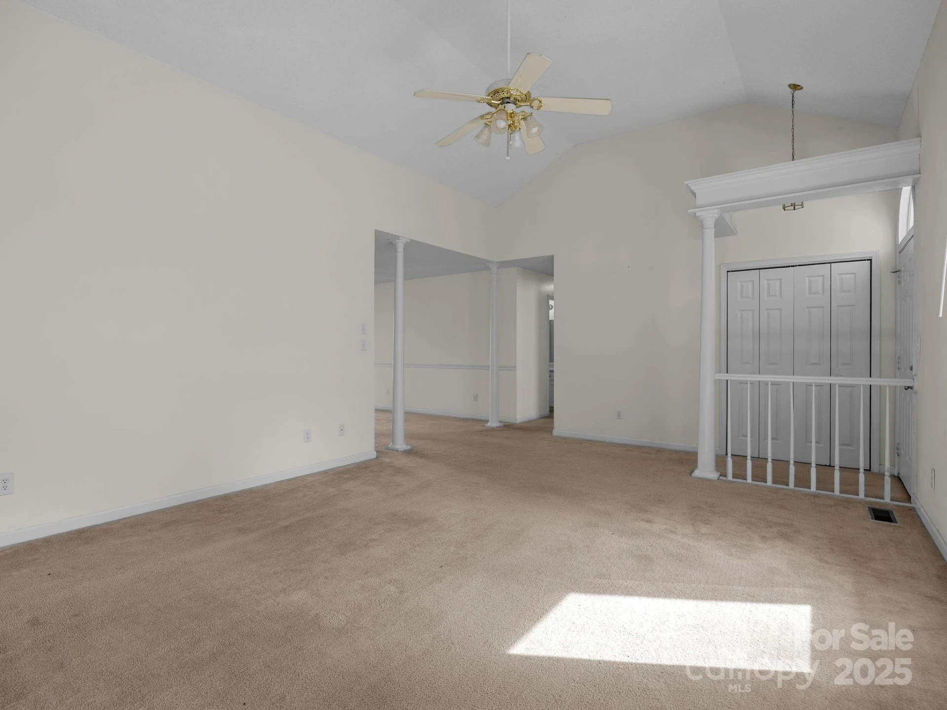 383 Woody Circle - Photo 10
