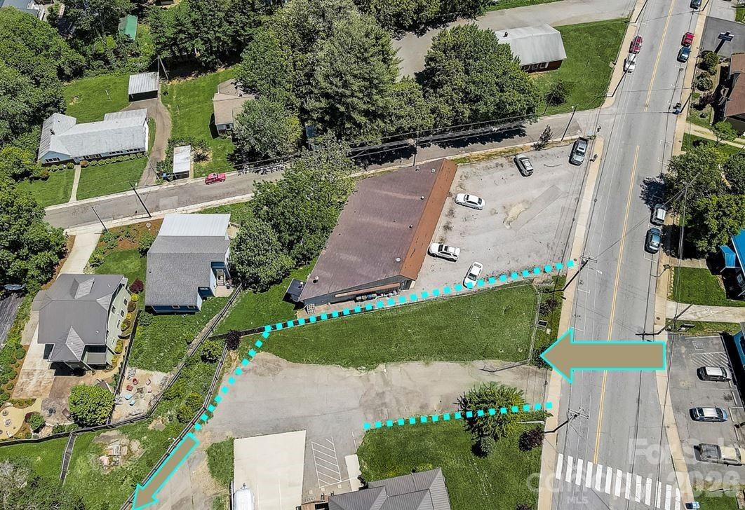 865 Haywood Road - Photo 3