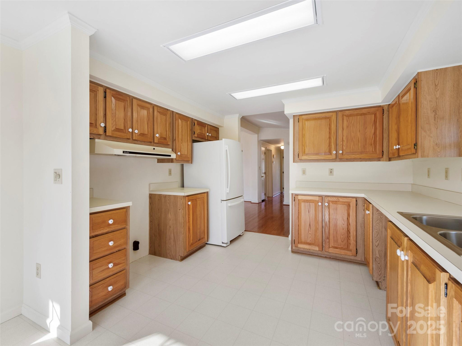 233 White Ash Circle - Photo 11