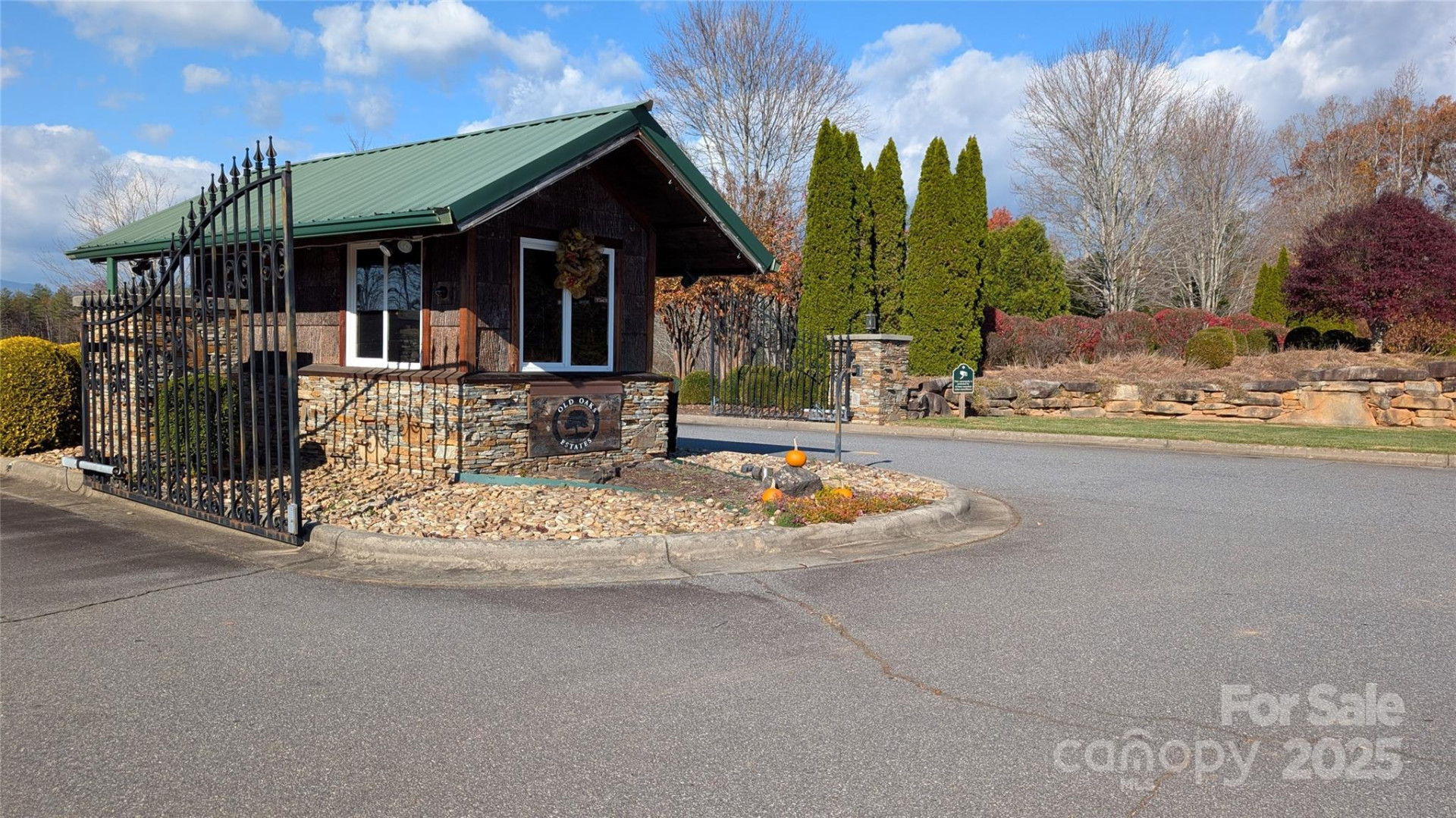 1111 Table View Drive - Photo 4