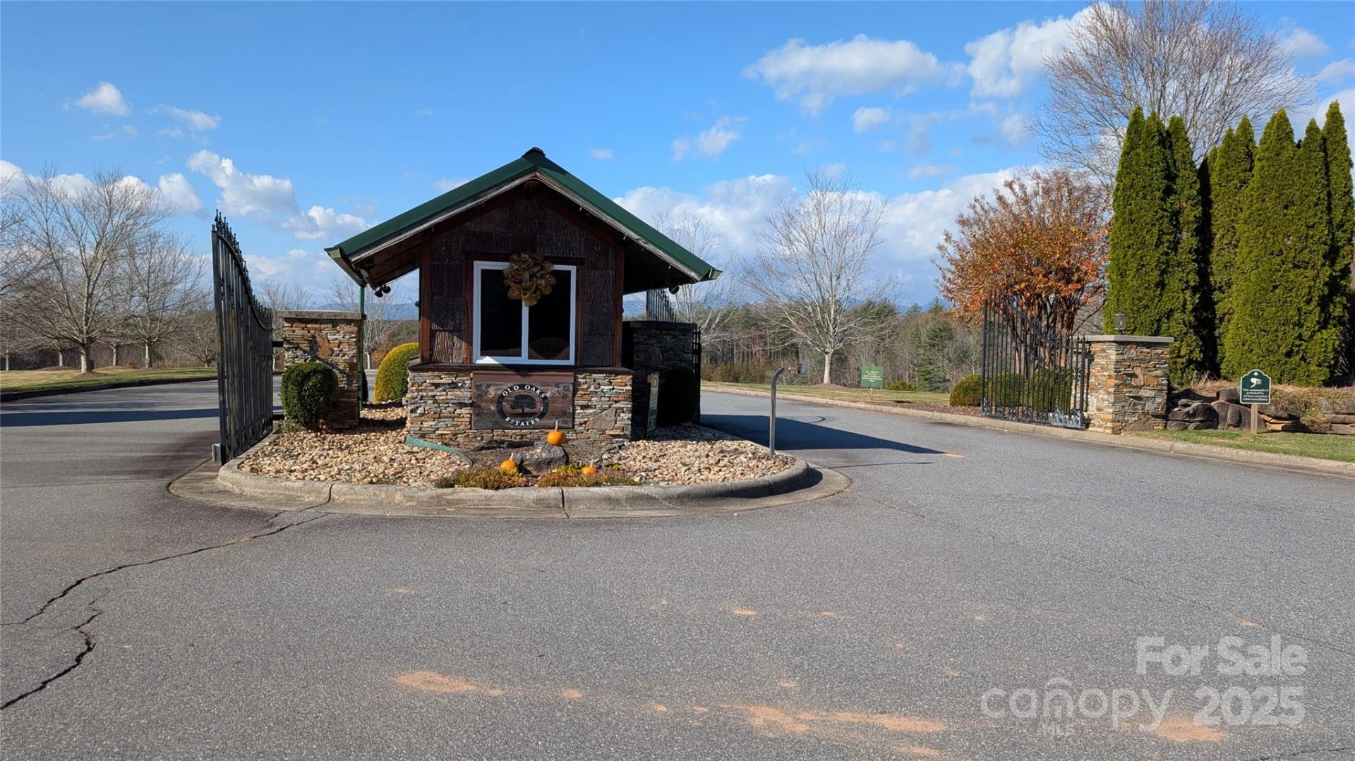 1111 Table View Drive - Photo 5