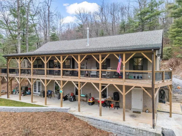 48 Rainbow Lake Circle