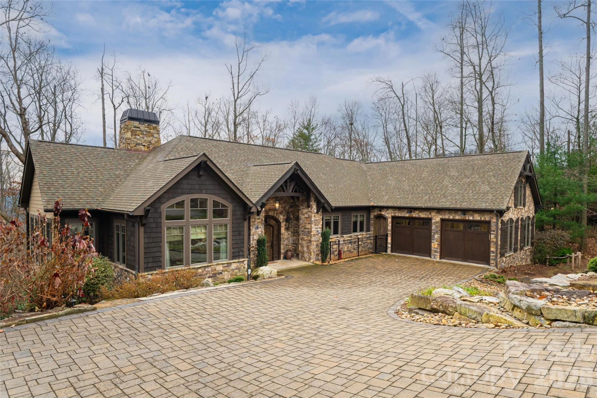 2 Cherokee Orchard Court