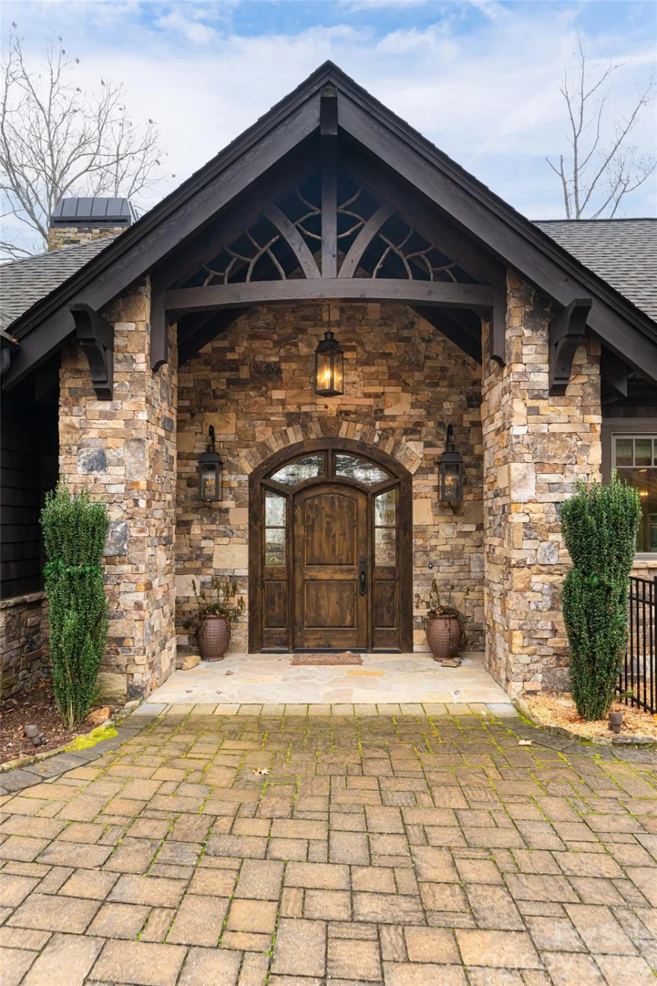 2 Cherokee Orchard Court - Photo 2