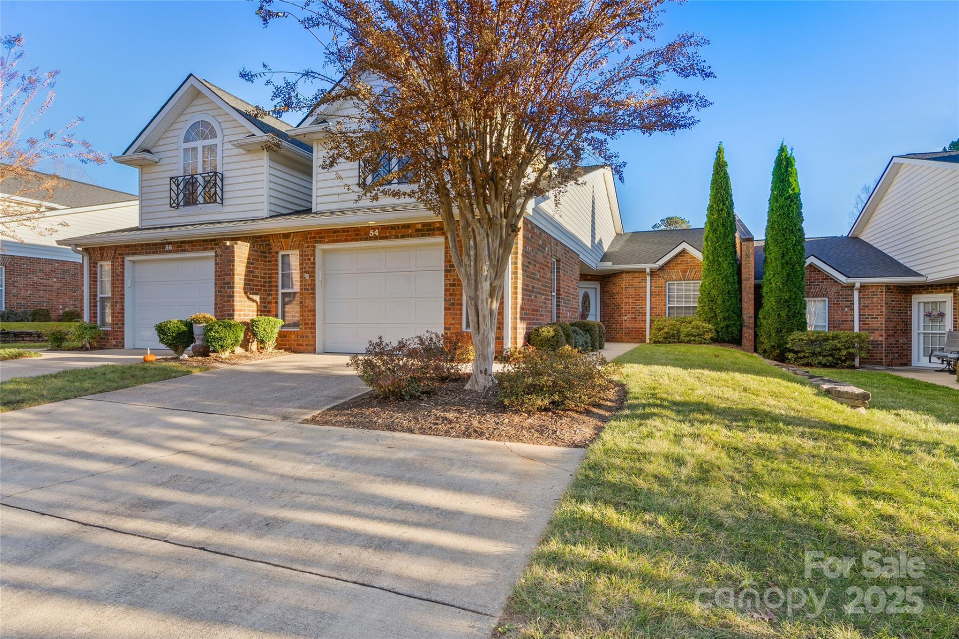 54 Lake Pointe Circle