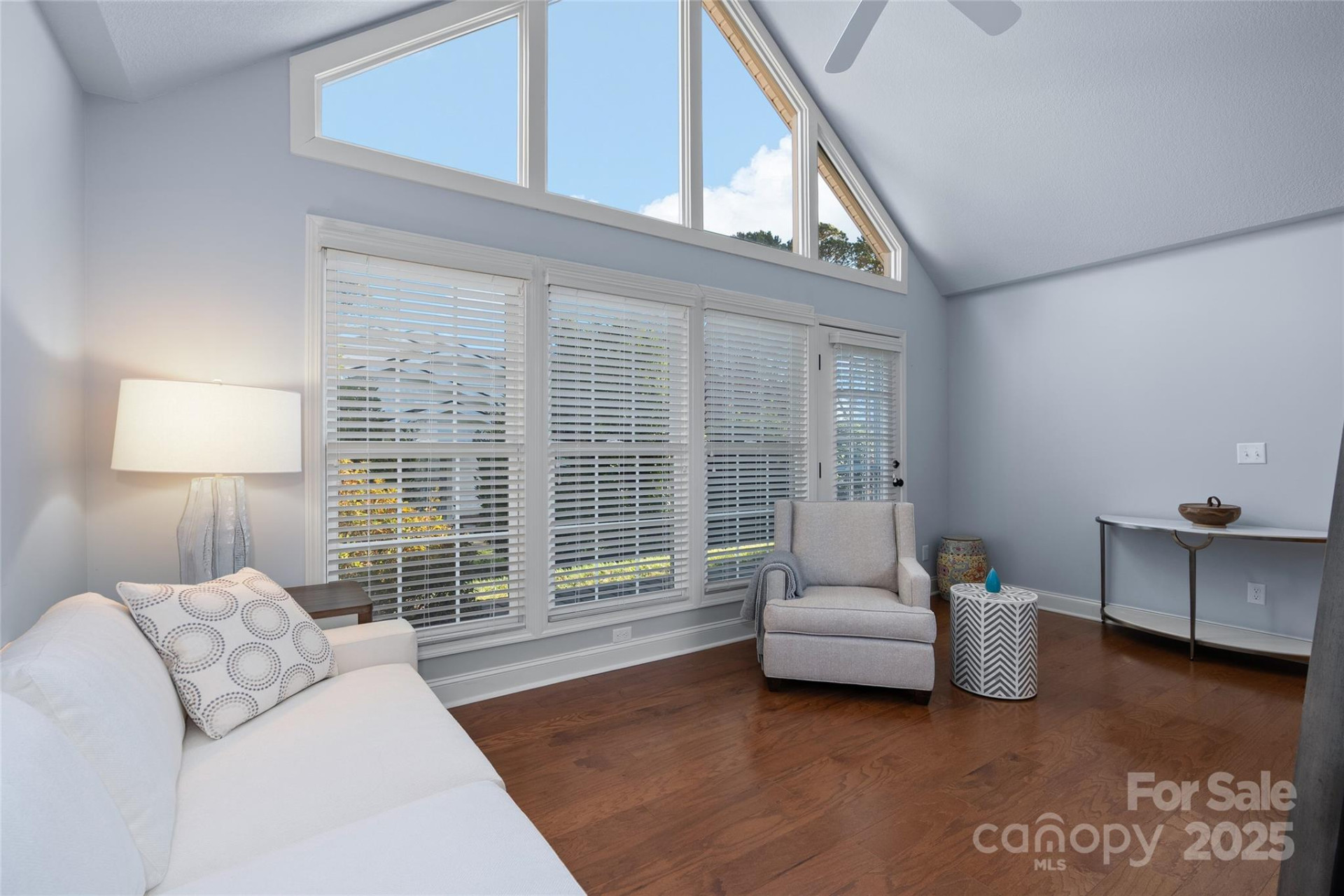 54 Lake Pointe Circle - Photo 2