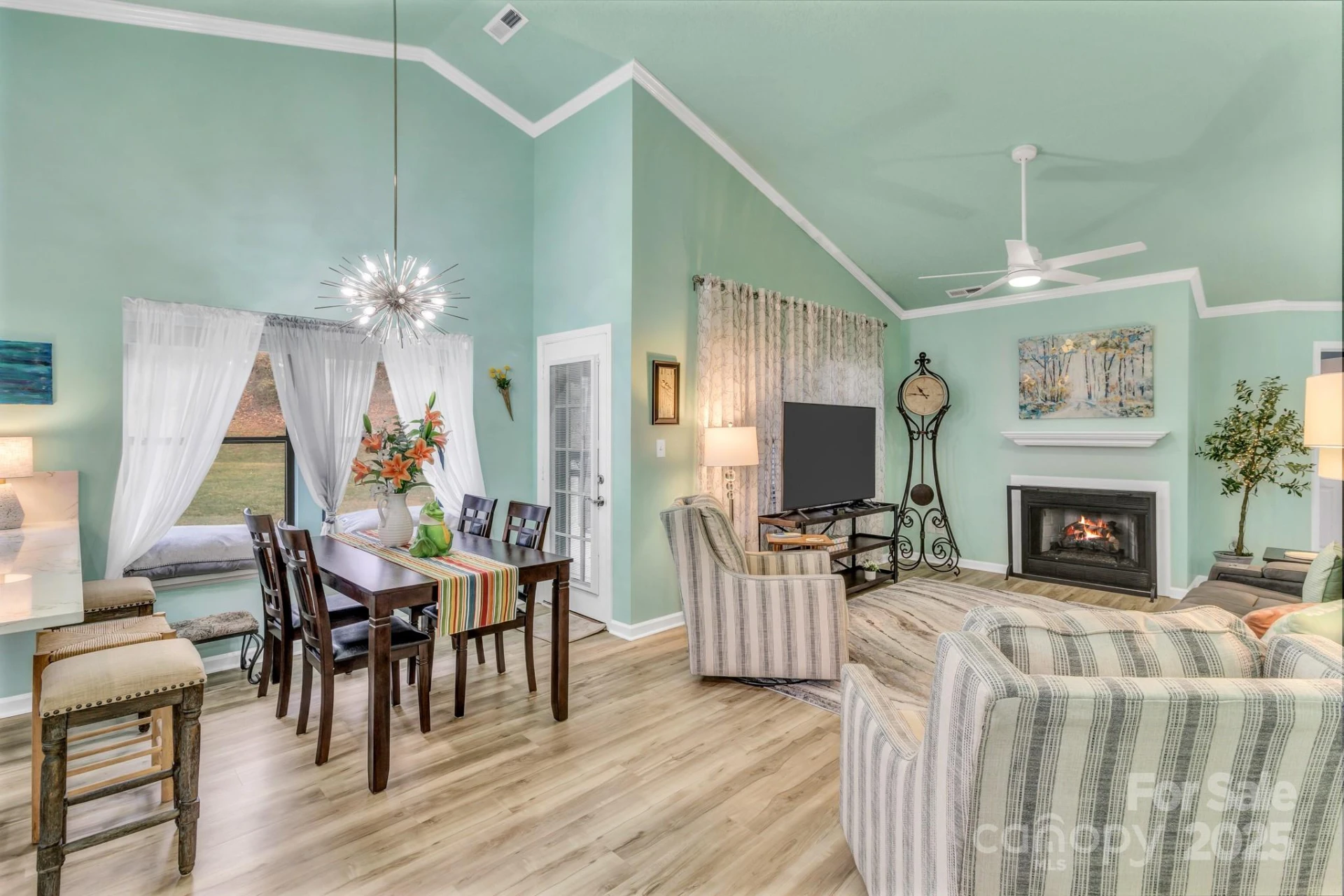121 Cimarron Drive - Photo 3