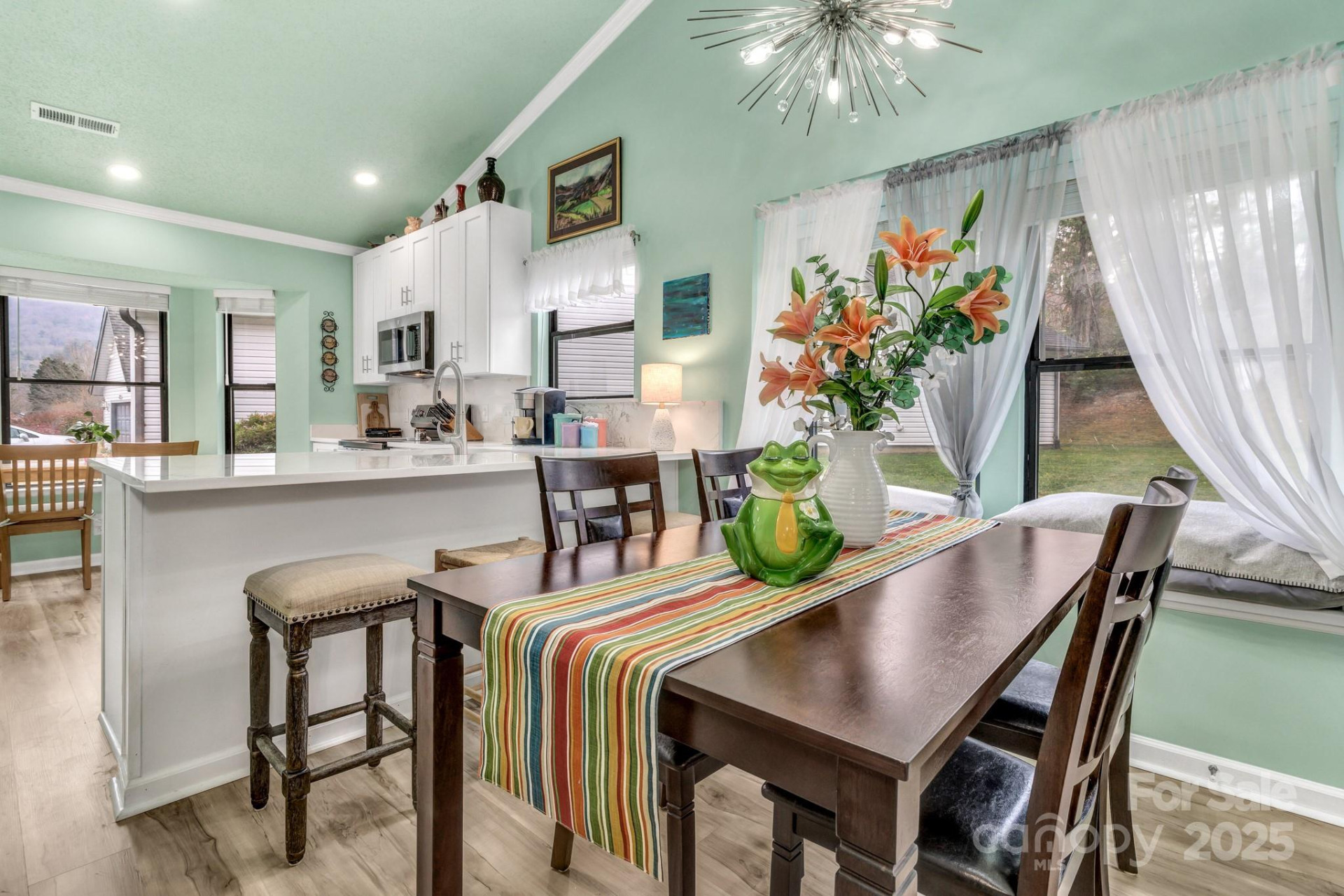 121 Cimarron Drive - Photo 4