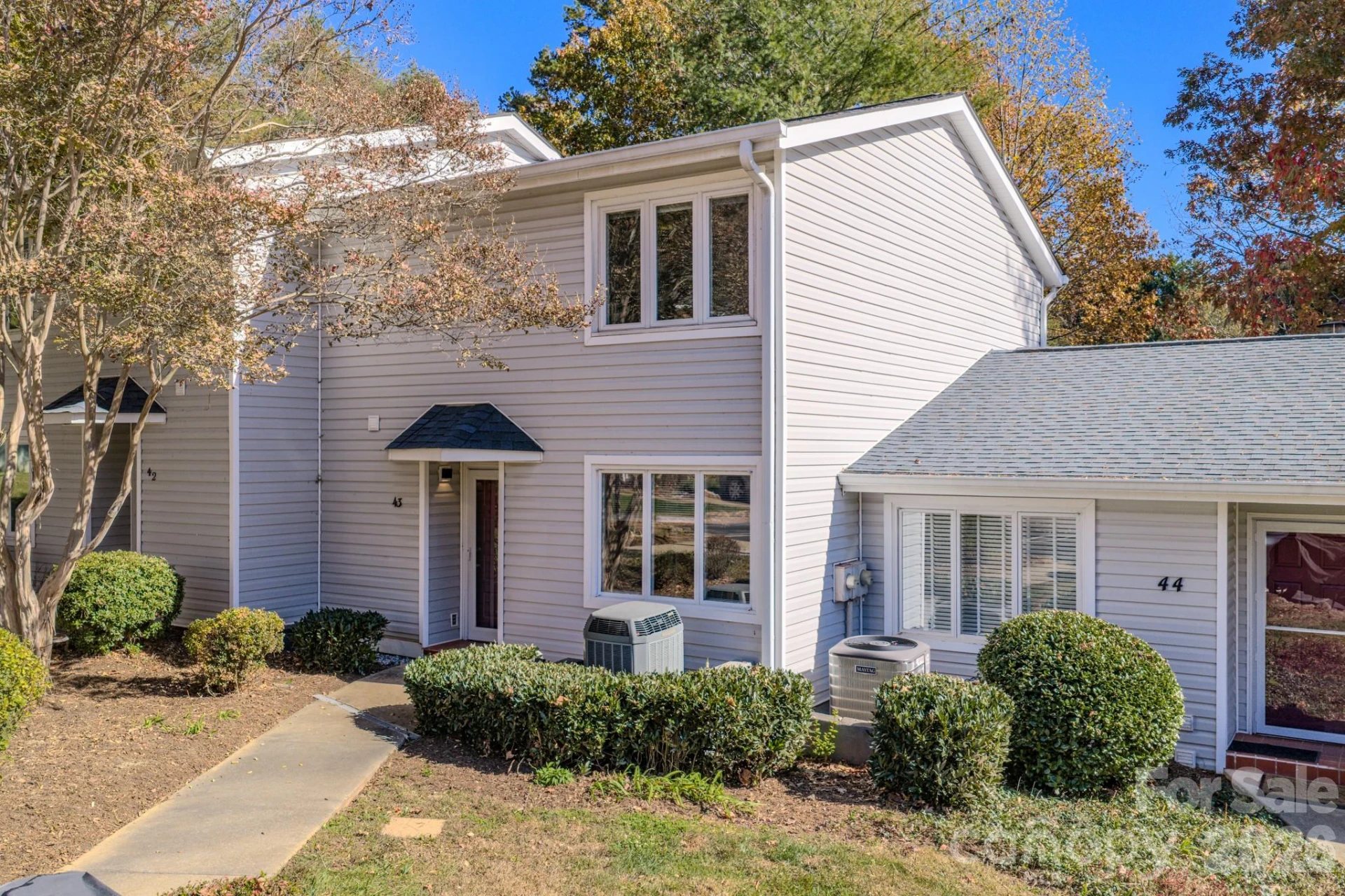 43 Hollybrook Drive