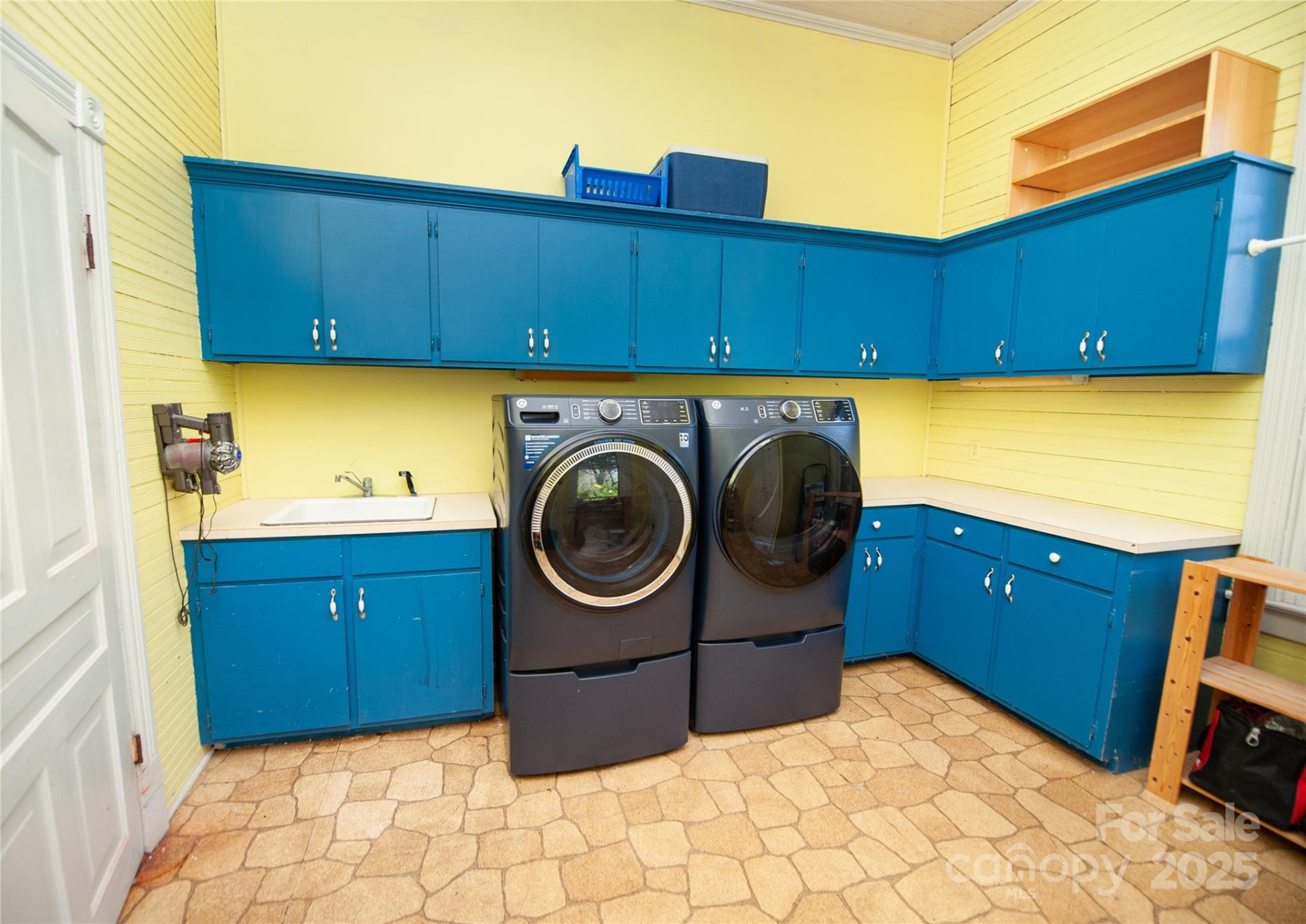 447 Washington Street - Photo 34