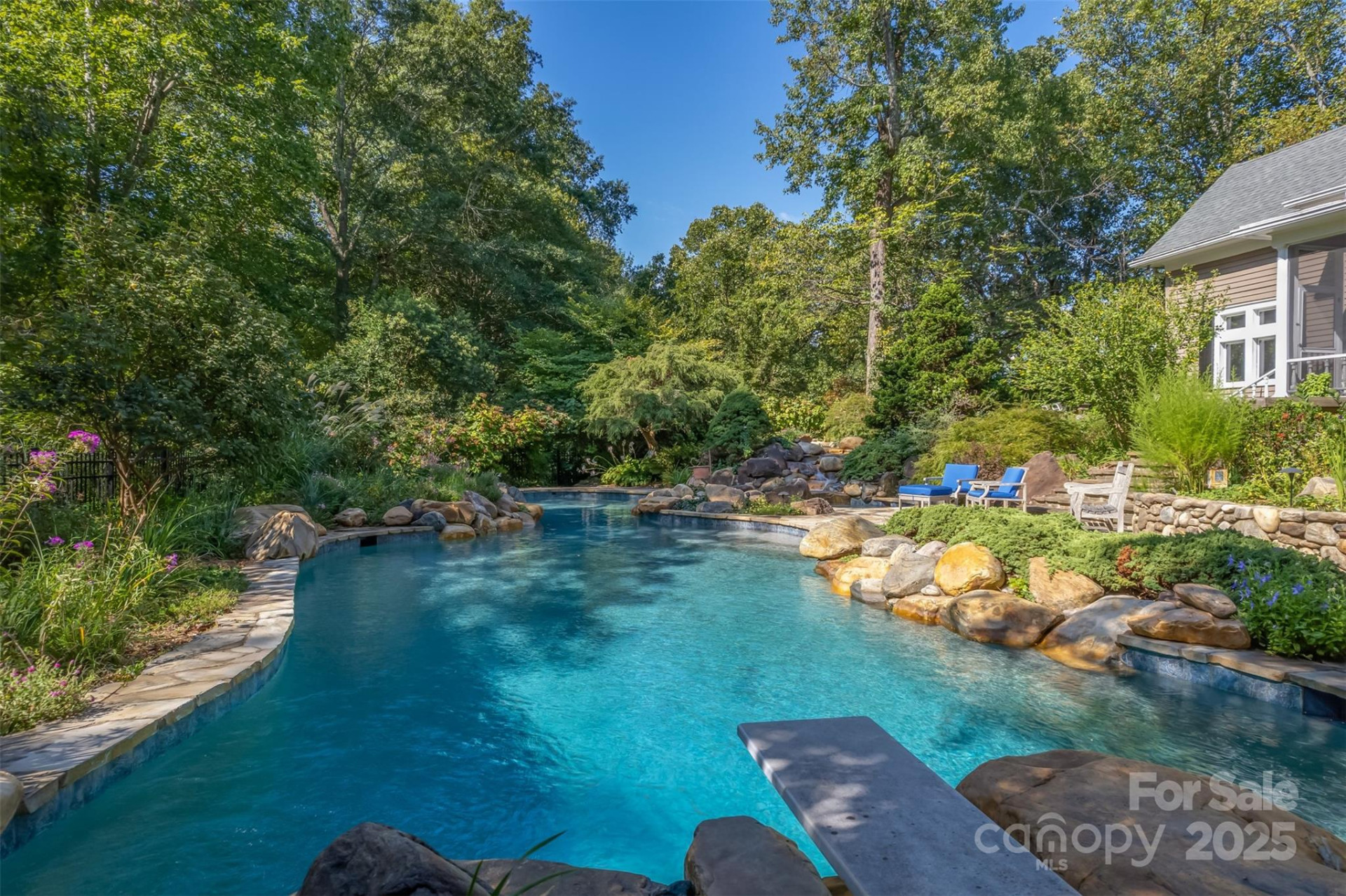 447 Washington Street - Photo 6