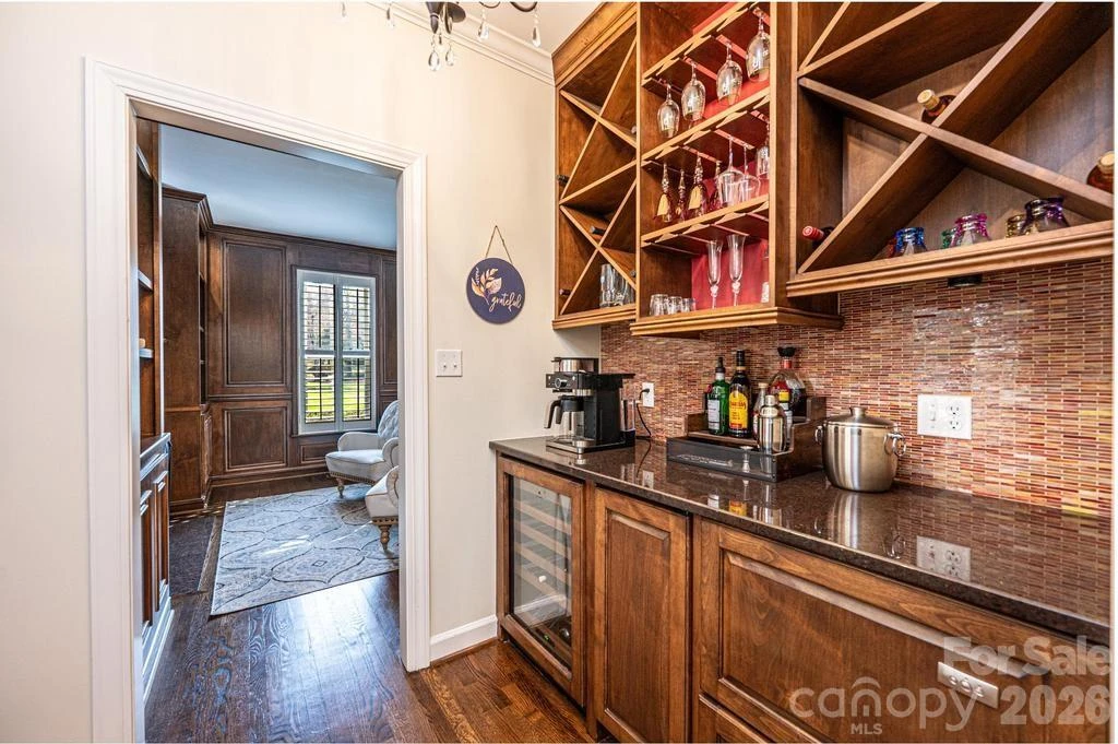 560 20th Avenue Court - Photo 21