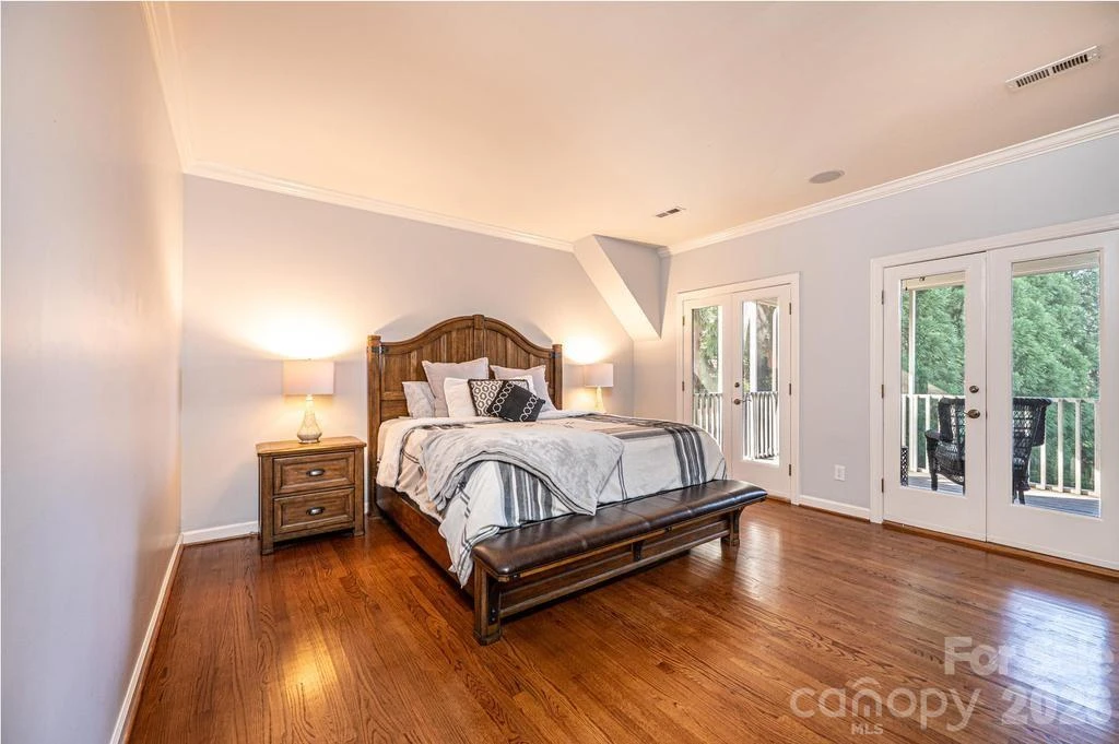 560 20th Avenue Court - Photo 25