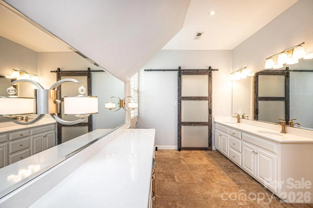 560 20th Avenue Court - Photo 27