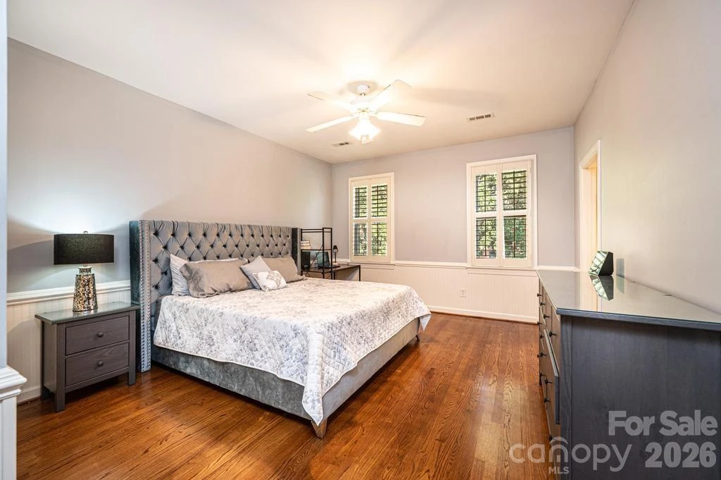 560 20th Avenue Court - Photo 30