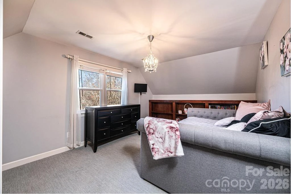 560 20th Avenue Court - Photo 32