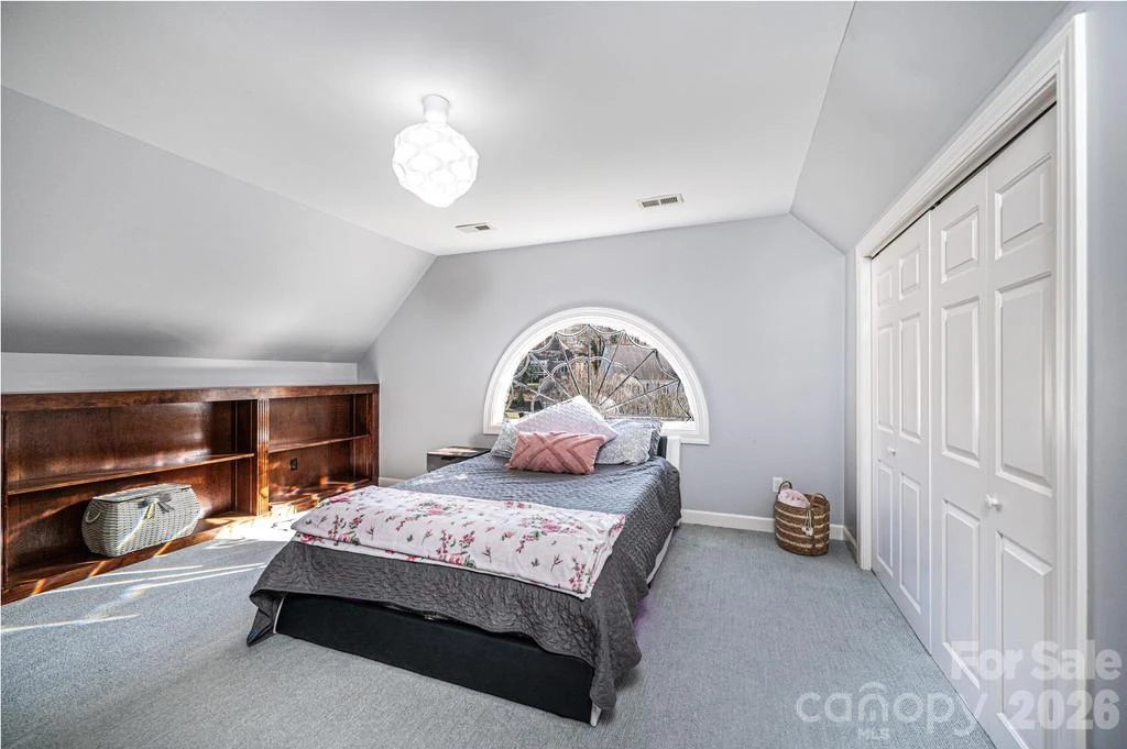 560 20th Avenue Court - Photo 34