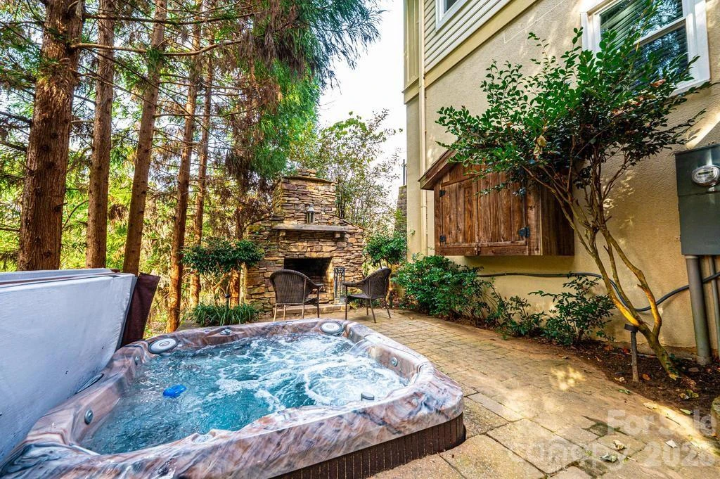 560 20th Avenue Court - Photo 40