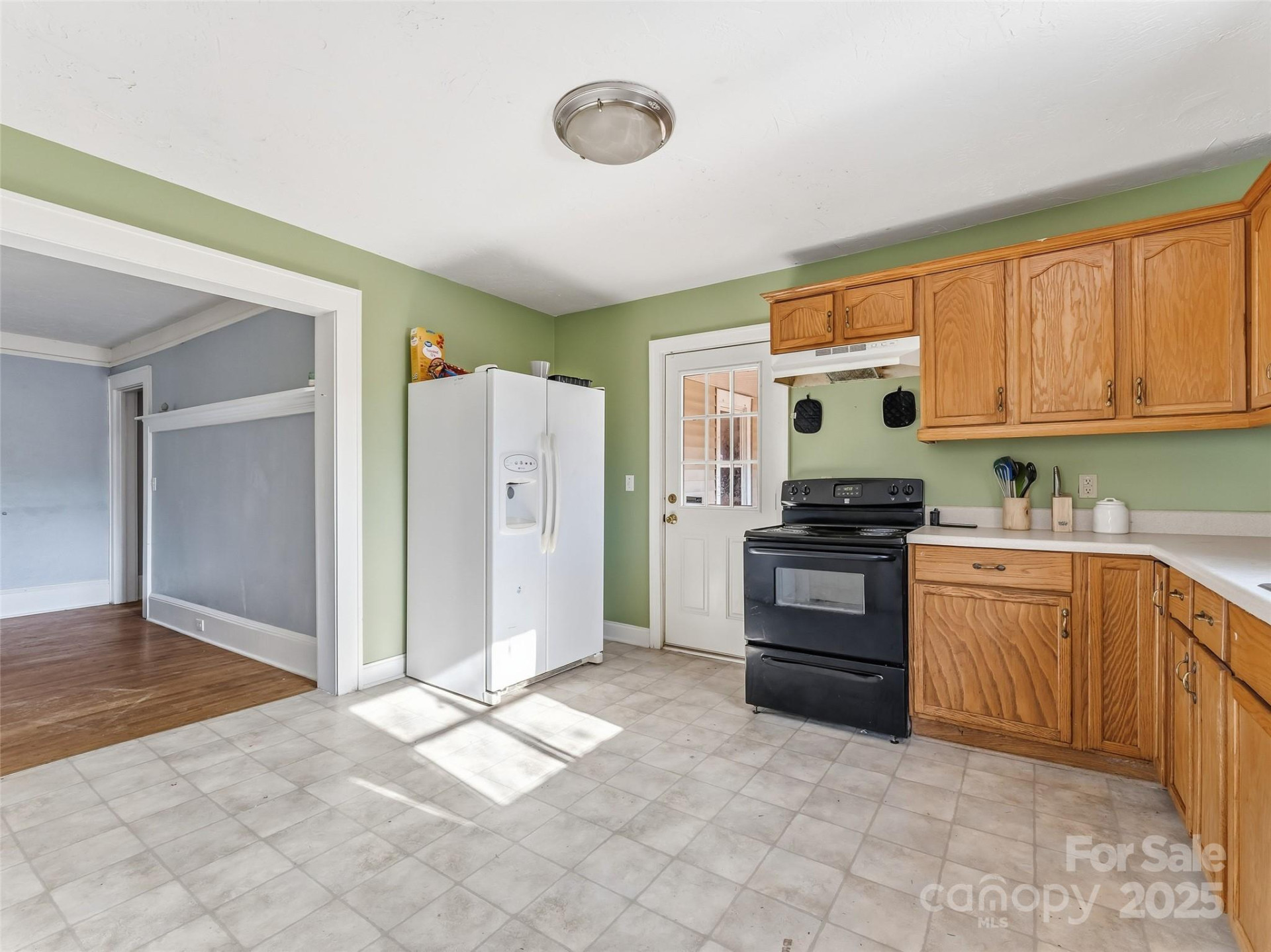 411 Walker Street - Photo 16