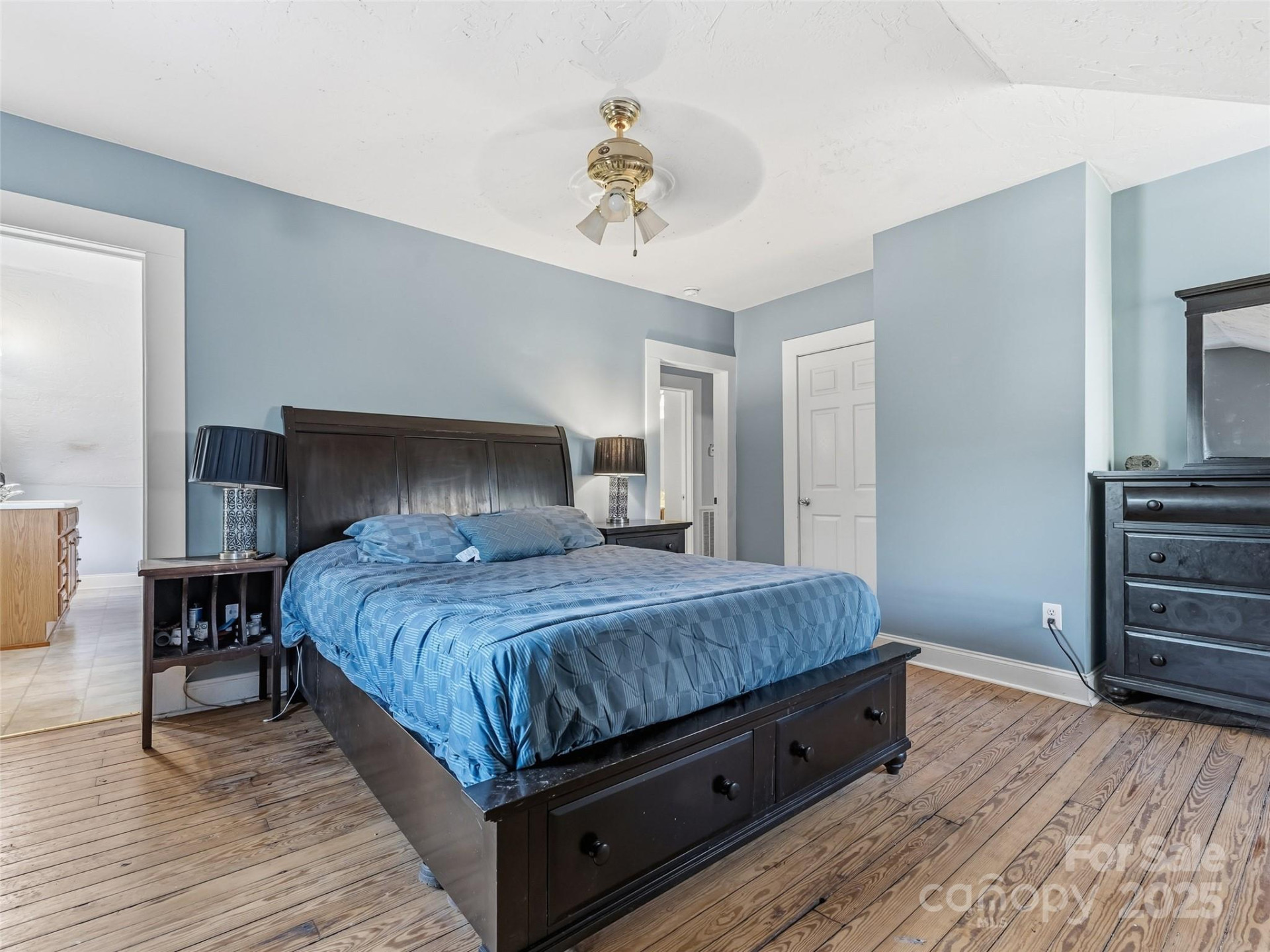 411 Walker Street - Photo 23