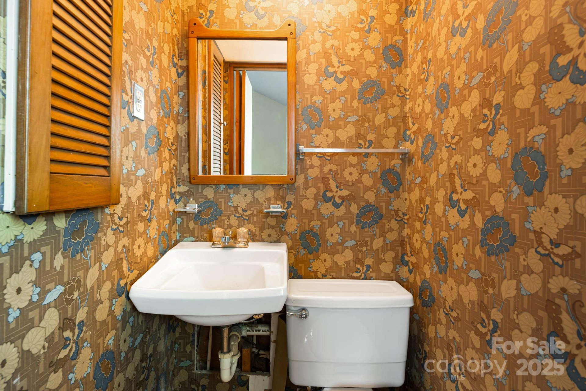 1877 Secluded Valley Road - Photo 23