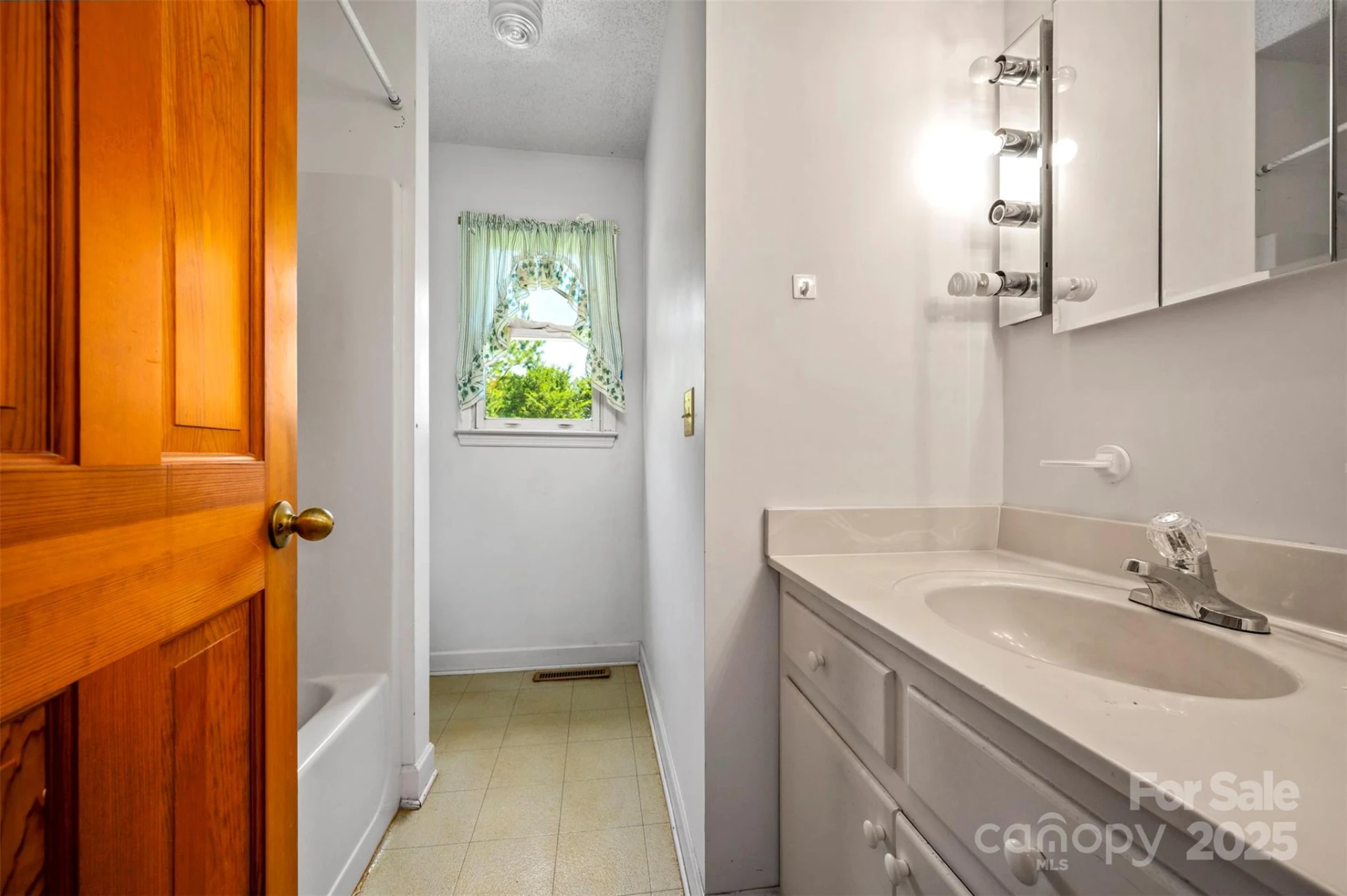 49 Meadowbrook Road - Photo 10