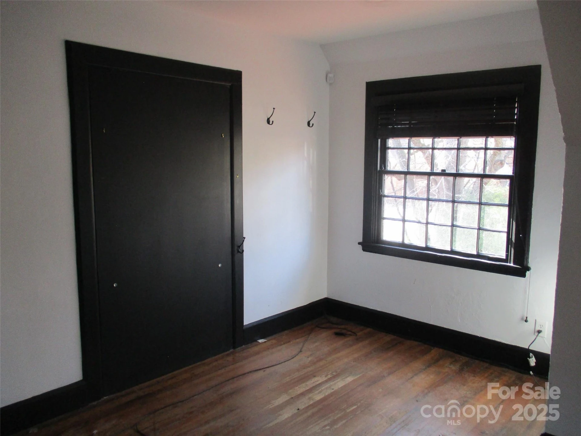 2 Boston Way - Photo 3