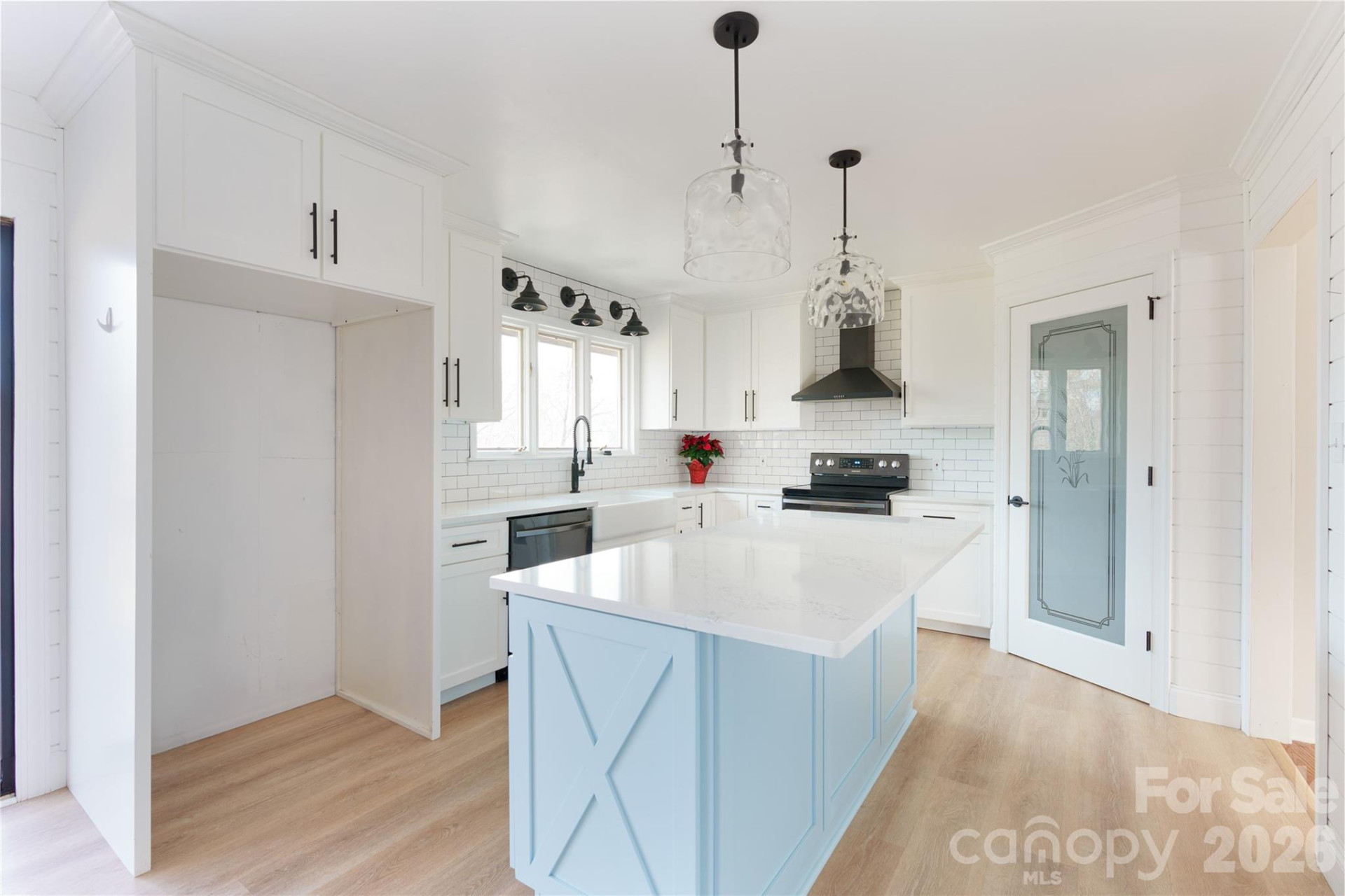 112 Hy Vu Drive - Photo 16