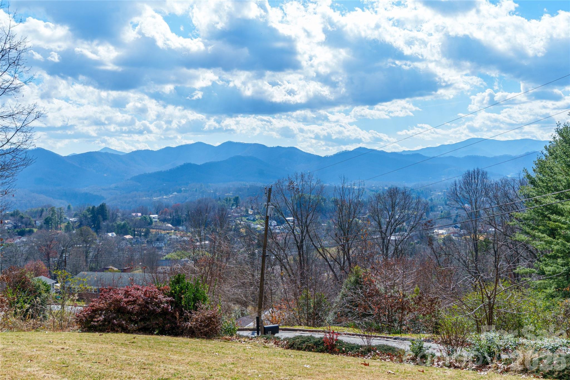 112 Hy Vu Drive - Photo 4