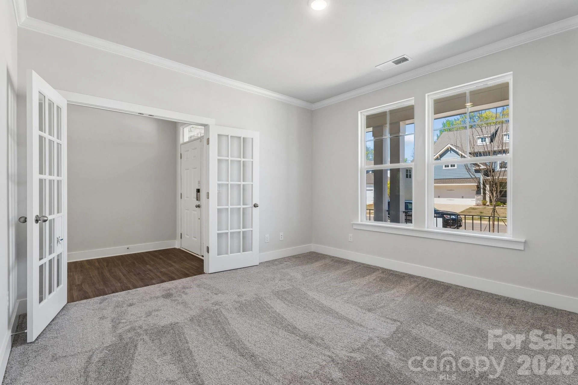 208 Warfield Drive - Photo 3
