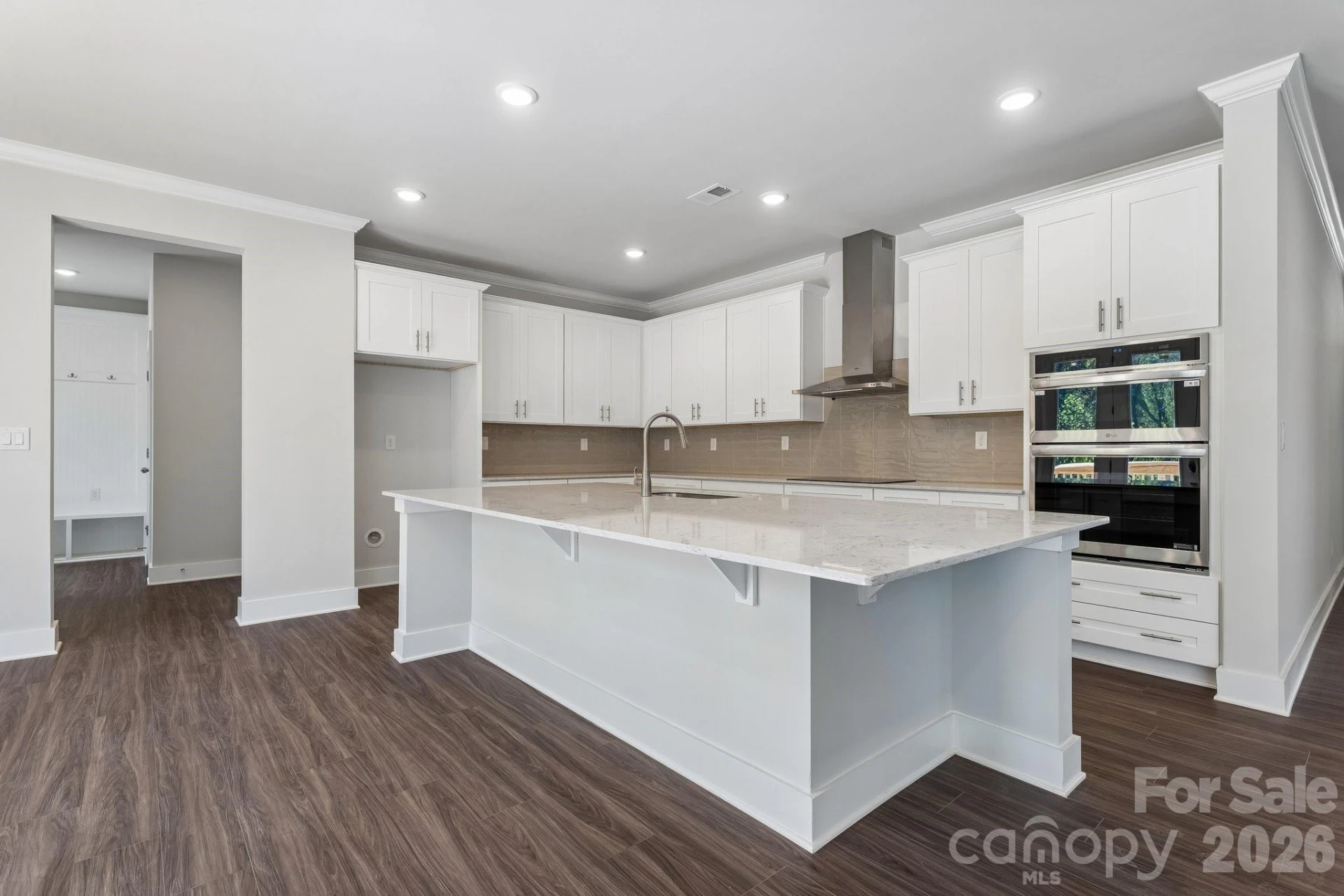 208 Warfield Drive - Photo 5