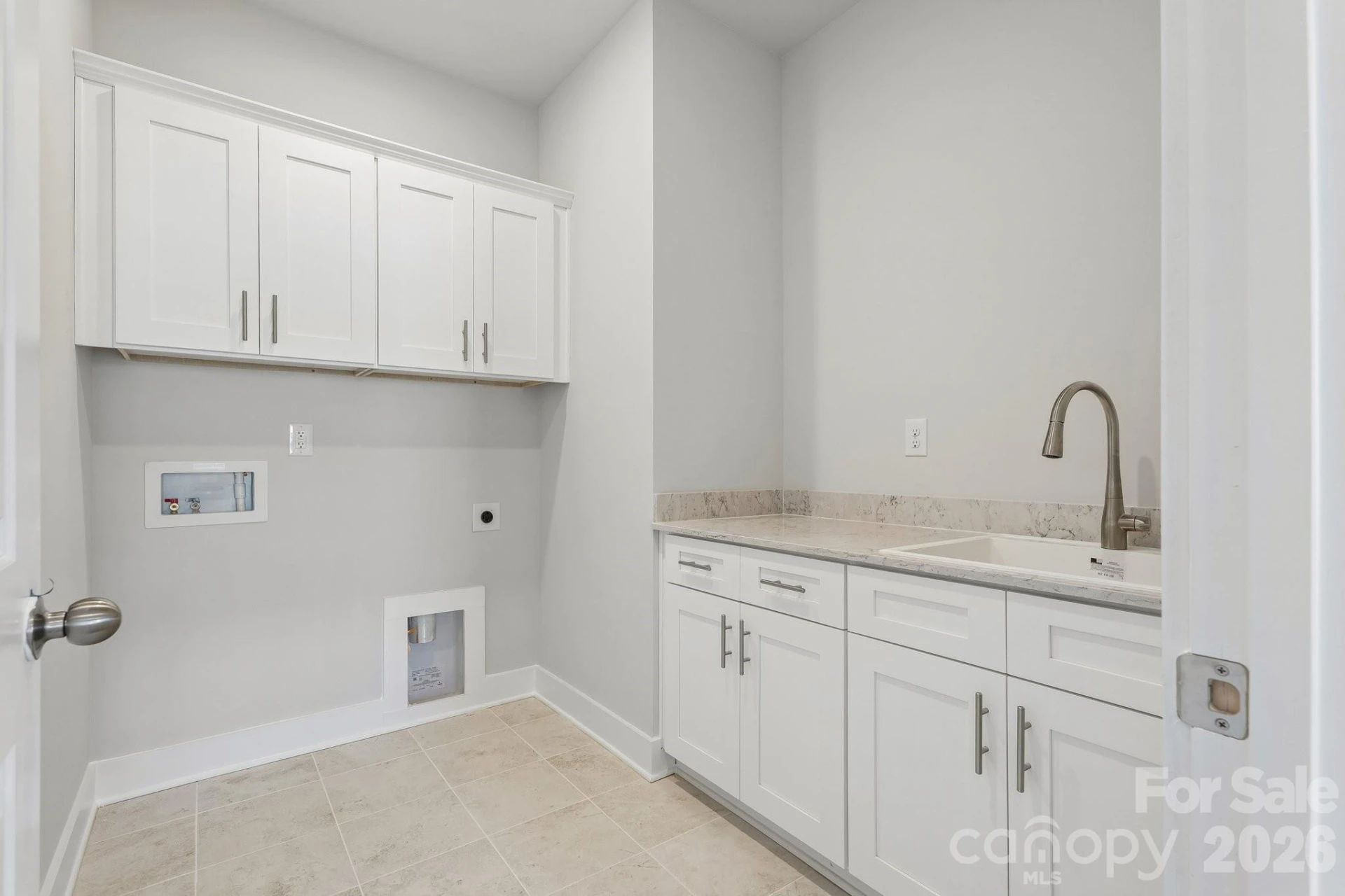 208 Warfield Drive - Photo 6