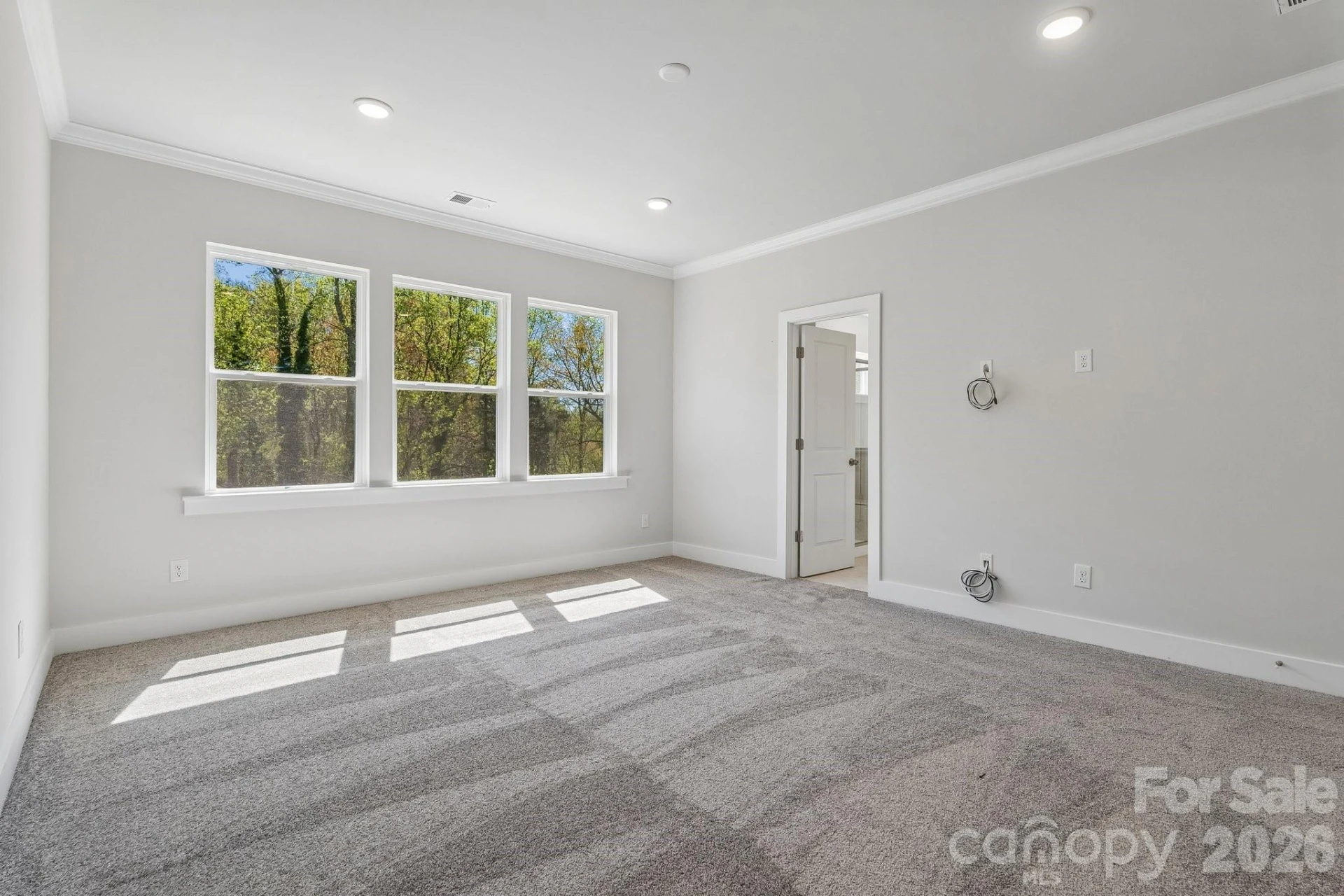 208 Warfield Drive - Photo 8