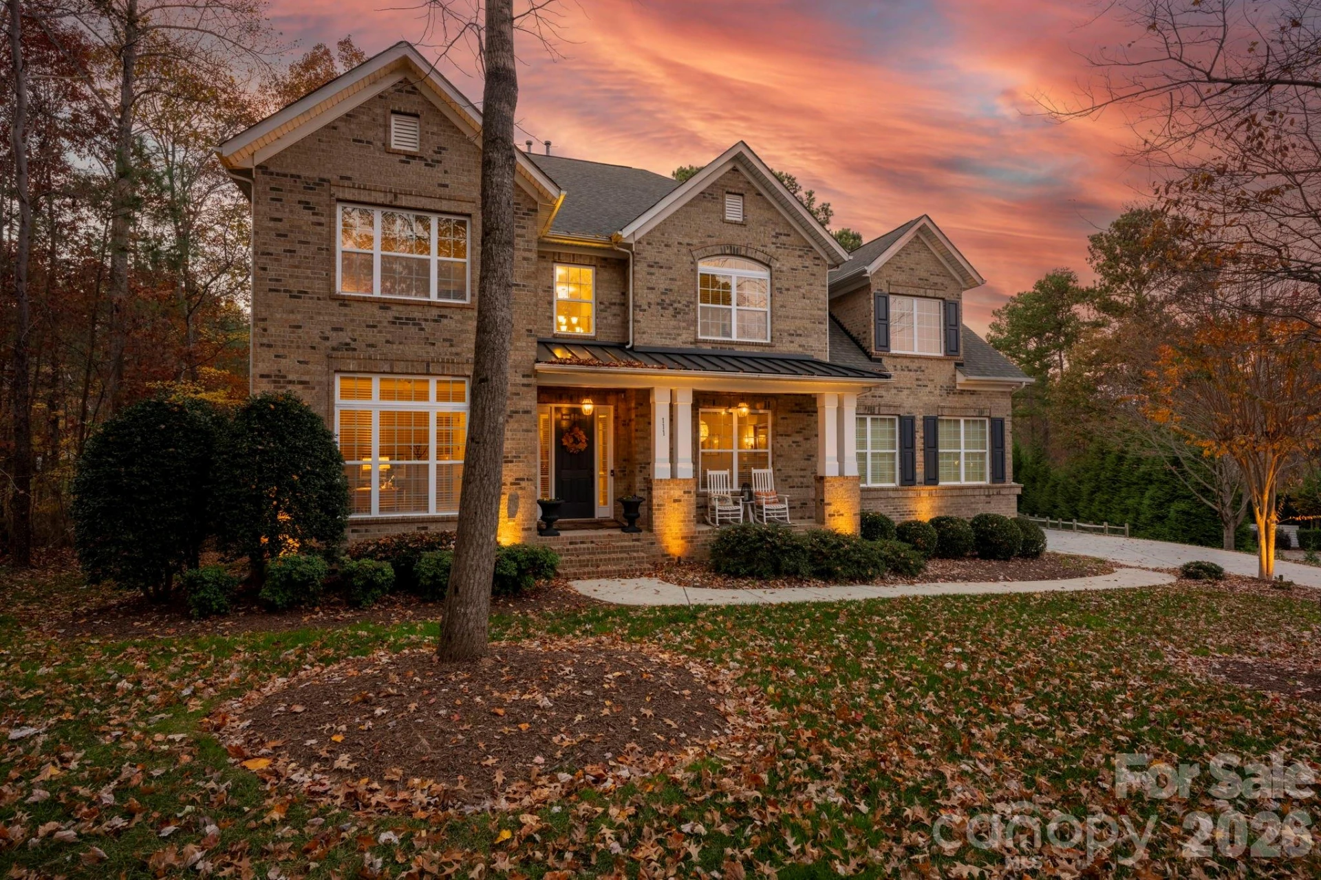 111 Stamford Court - Photo 2