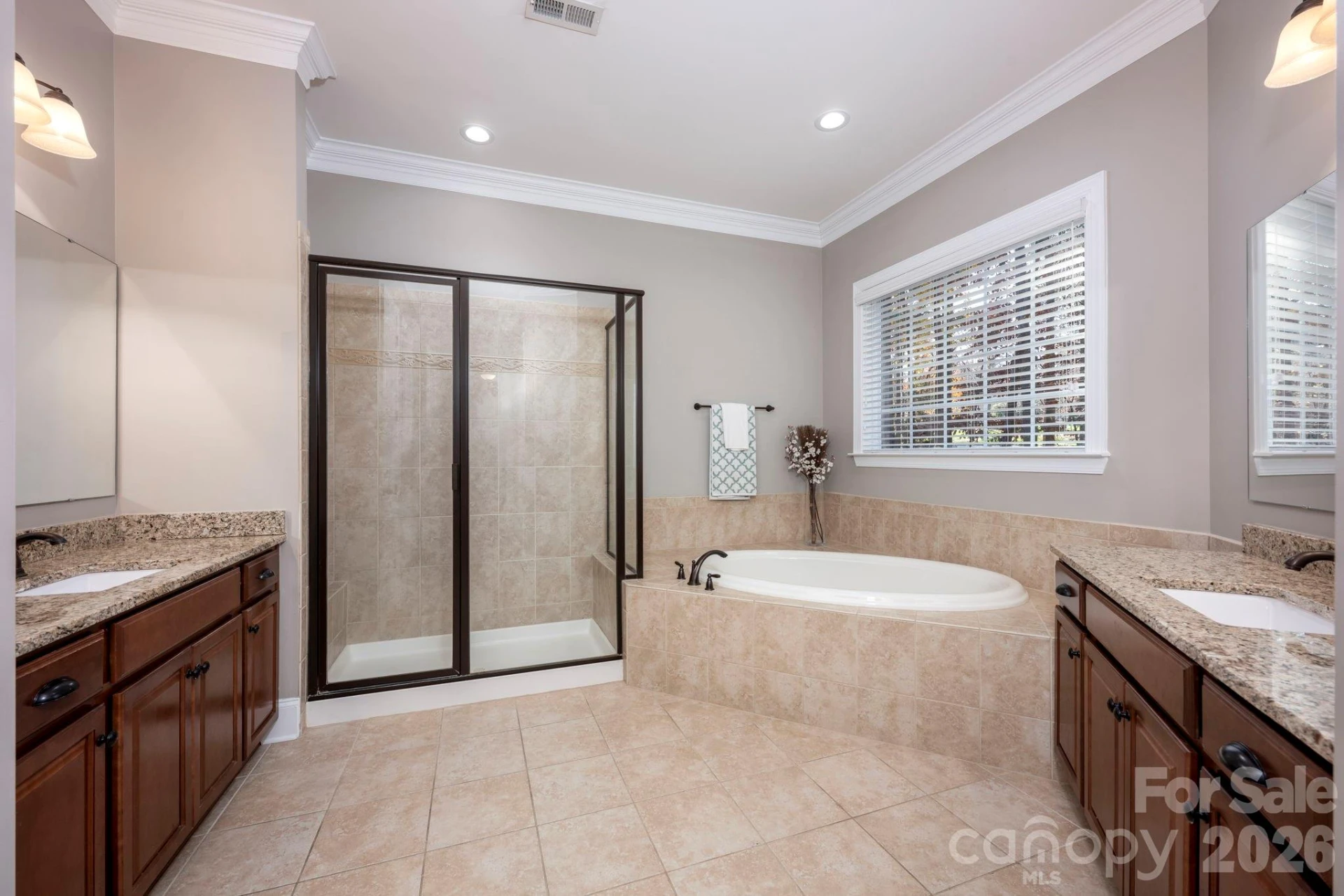 111 Stamford Court - Photo 22