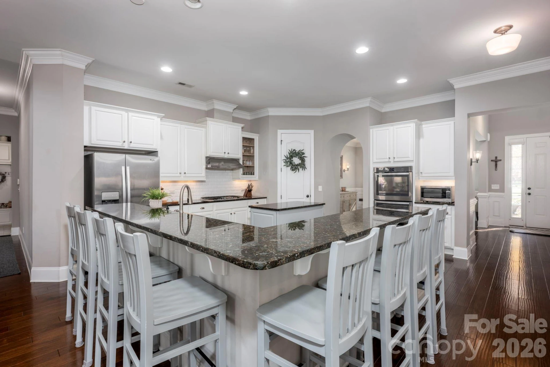 111 Stamford Court - Photo 10