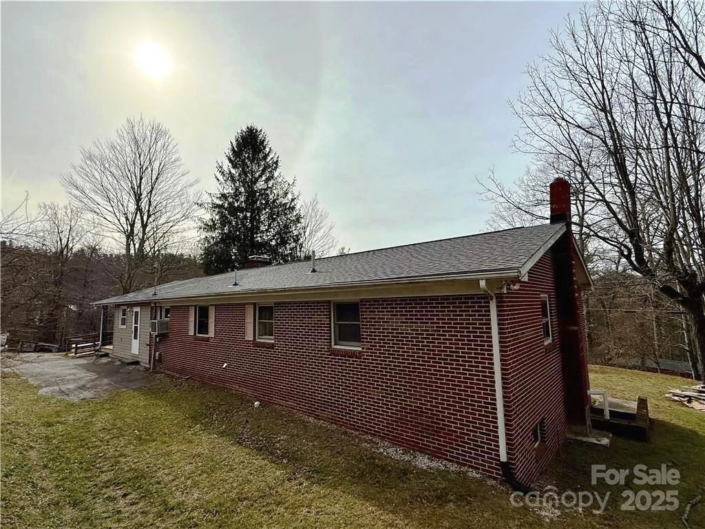 365 Ollis Road - Photo 2