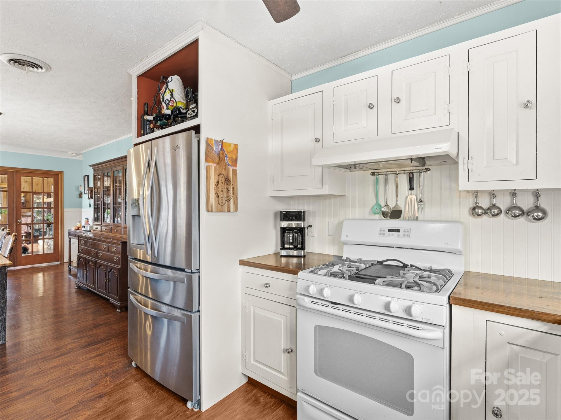 790 Country Club Drive - Photo 18