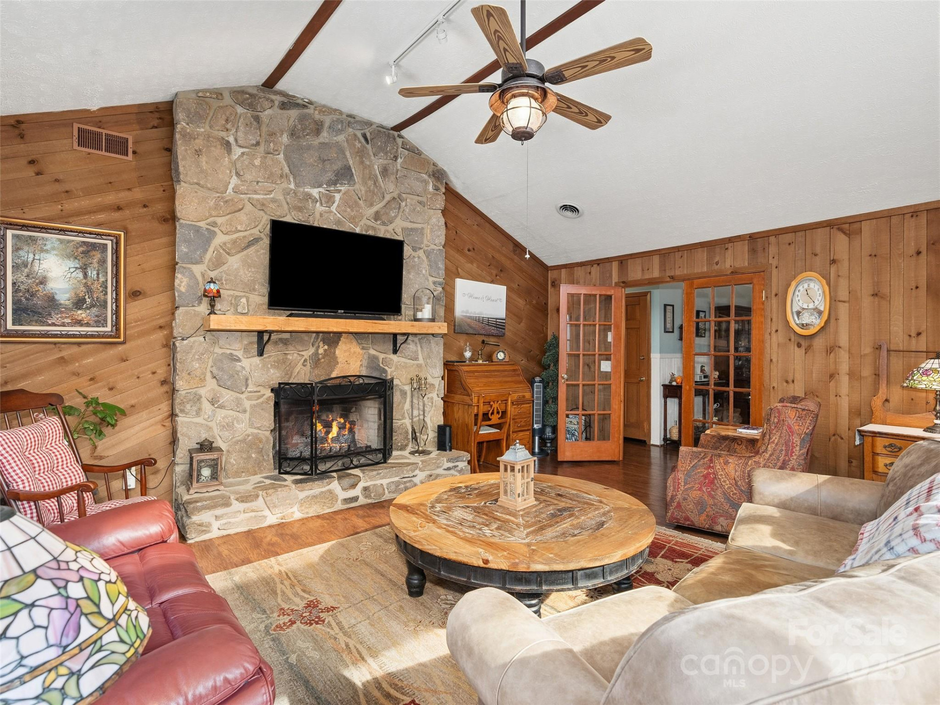 790 Country Club Drive - Photo 19