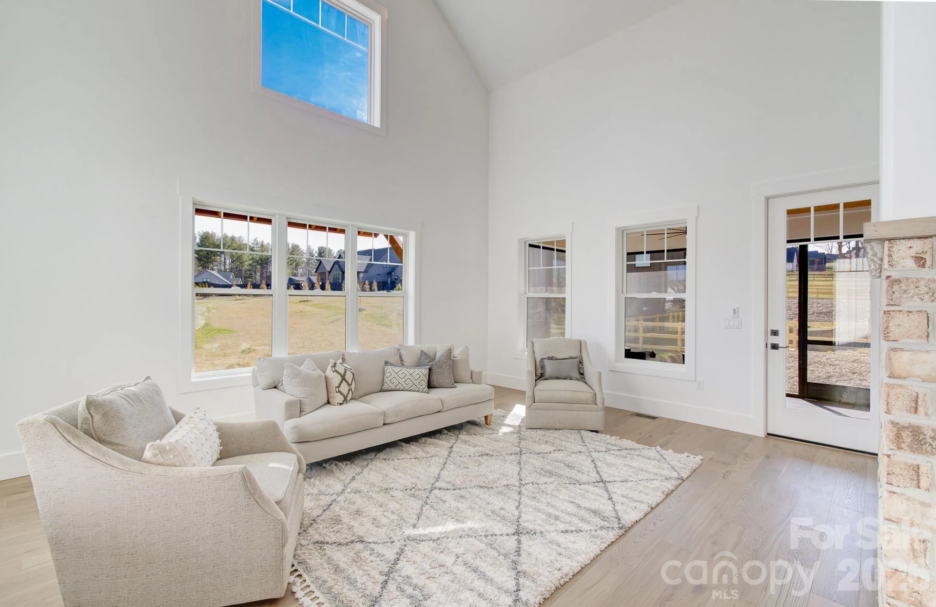 184 Mavrick Drive - Photo 6