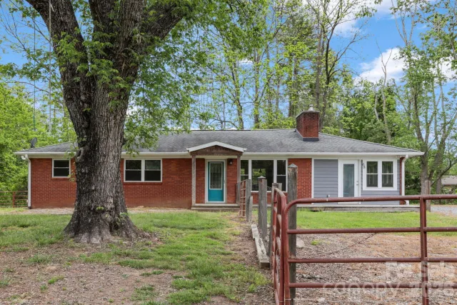68 Lisam Way, Etowah, NC, 28729