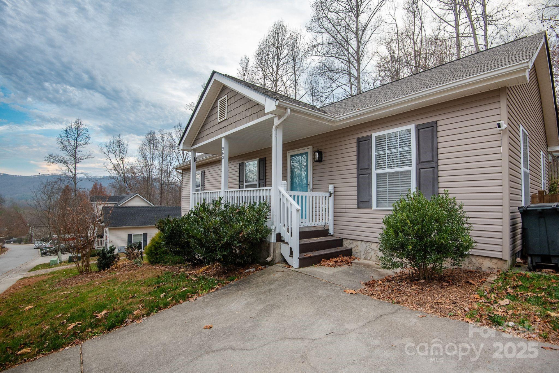 263 Newberry Drive - Photo 15