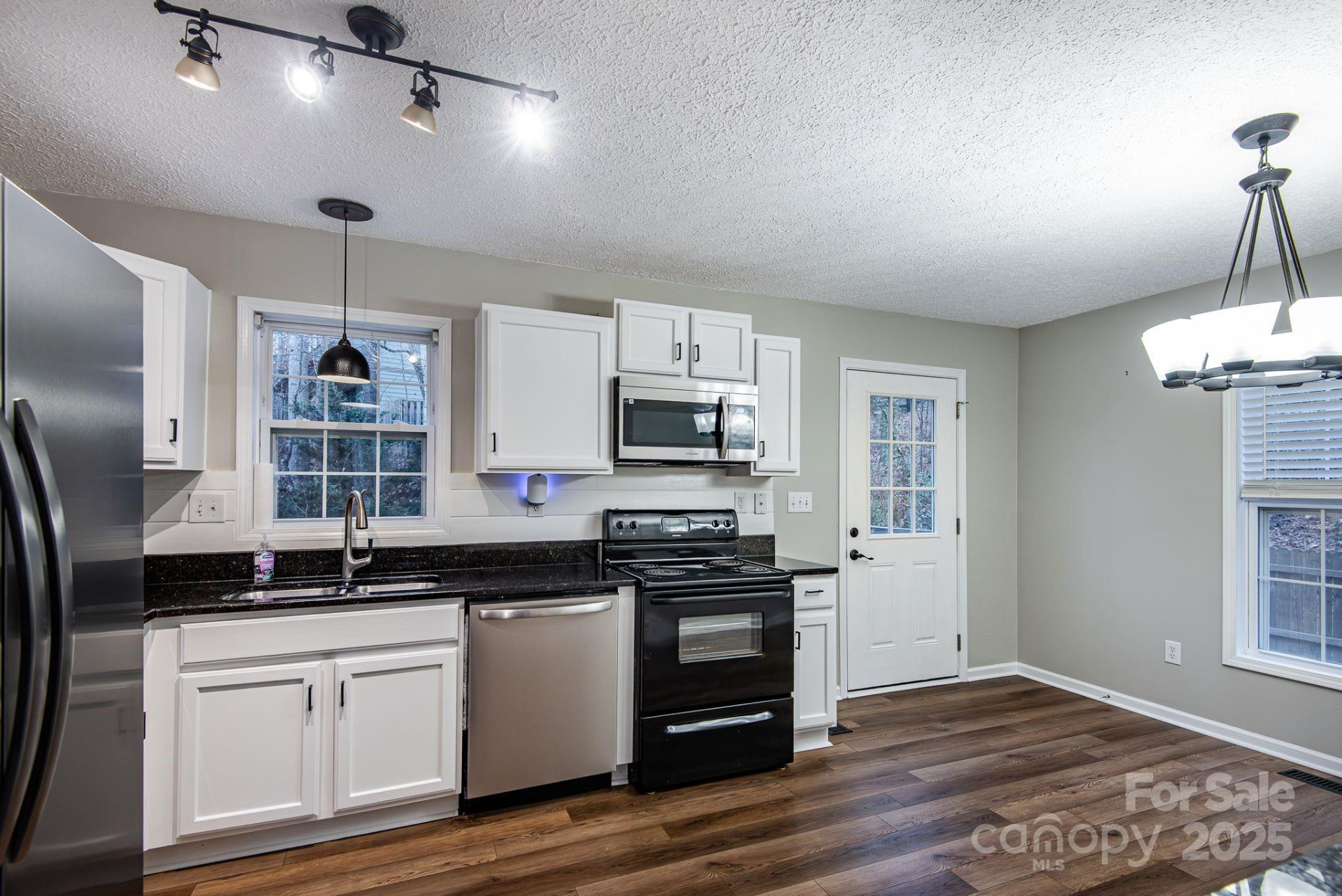 263 Newberry Drive - Photo 20