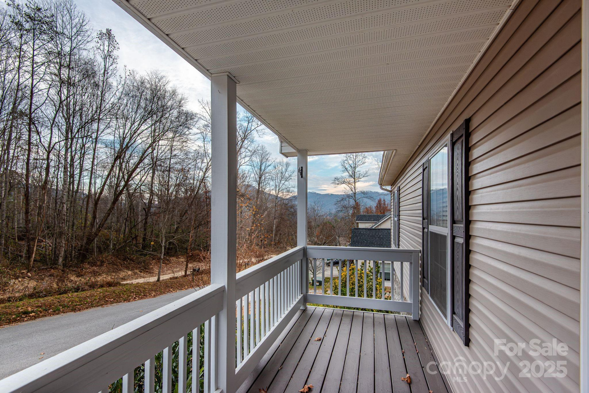 263 Newberry Drive - Photo 3