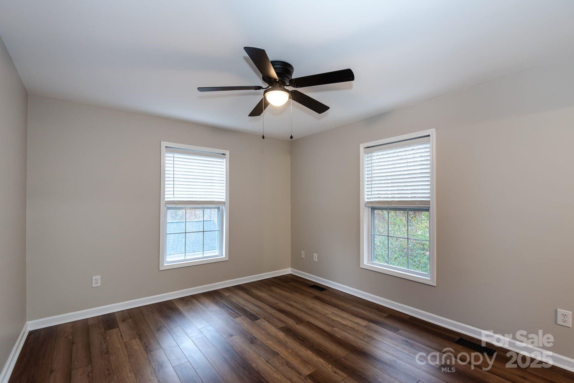 263 Newberry Drive - Photo 23