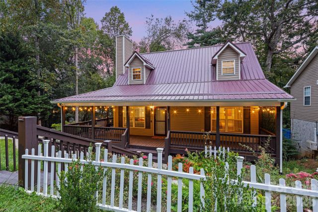 28 Grove Garden Avenue