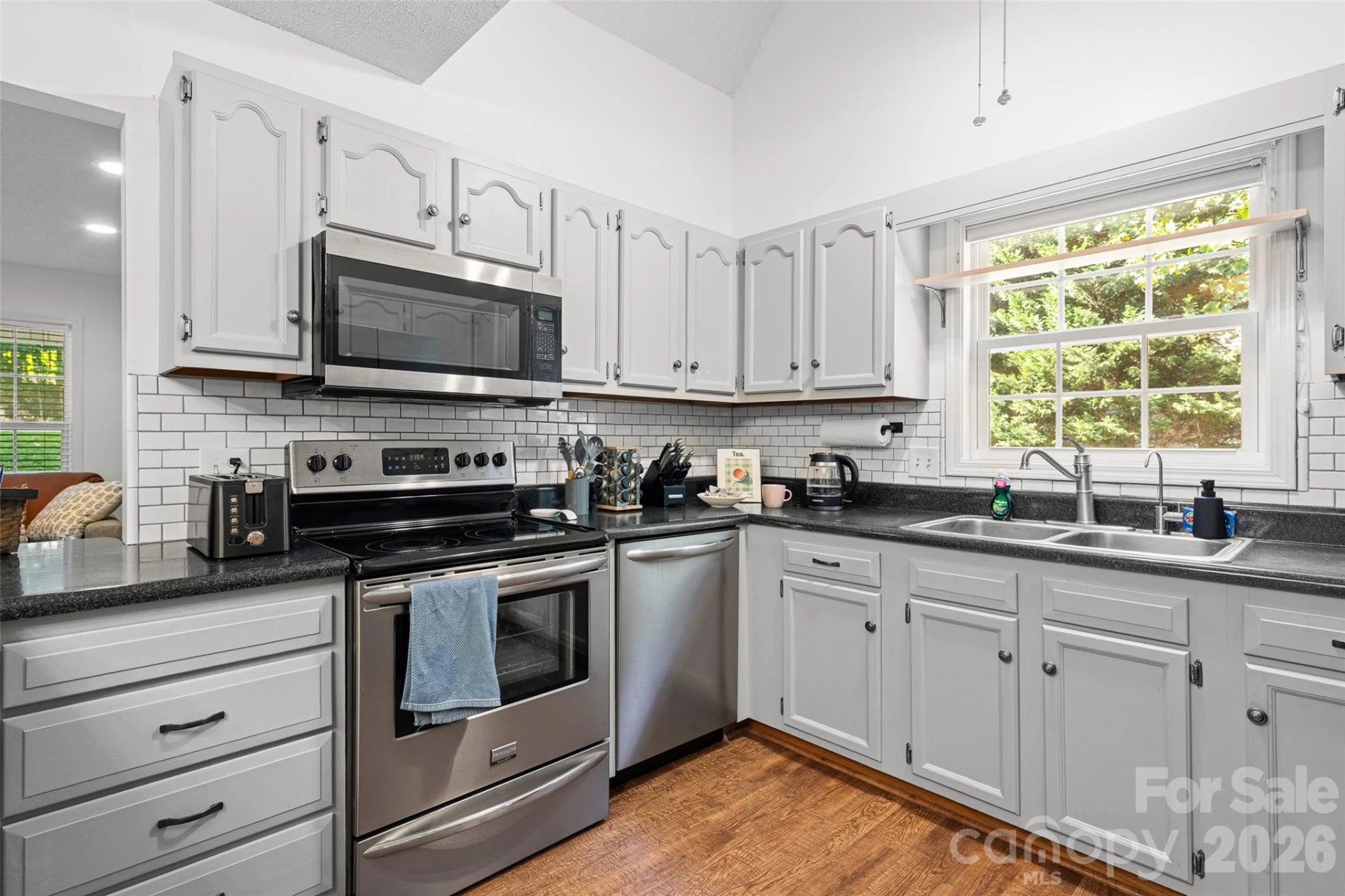 28 Grove Garden Avenue - Photo 22