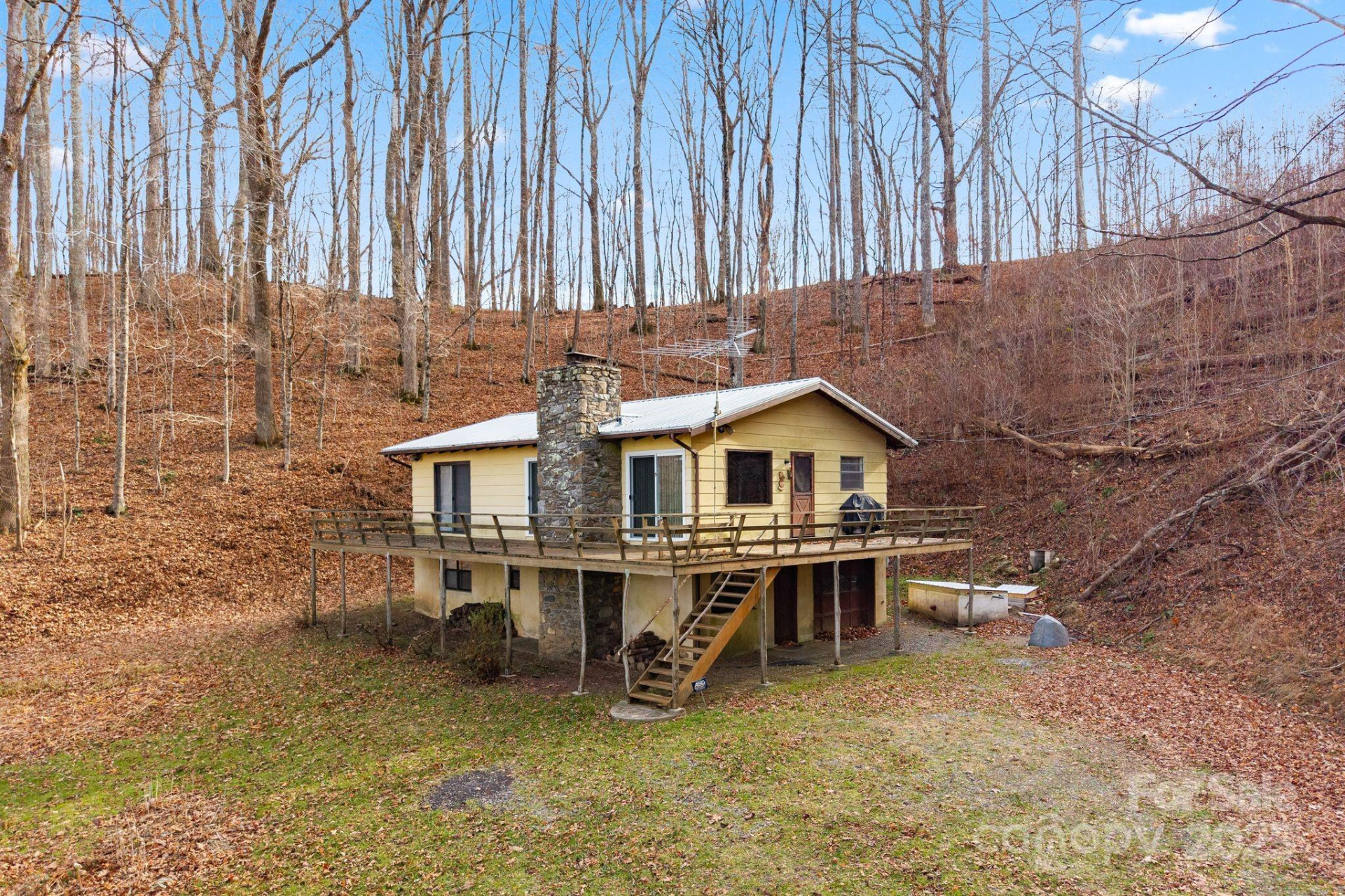 2650 Secluded Valley Road - Photo 2