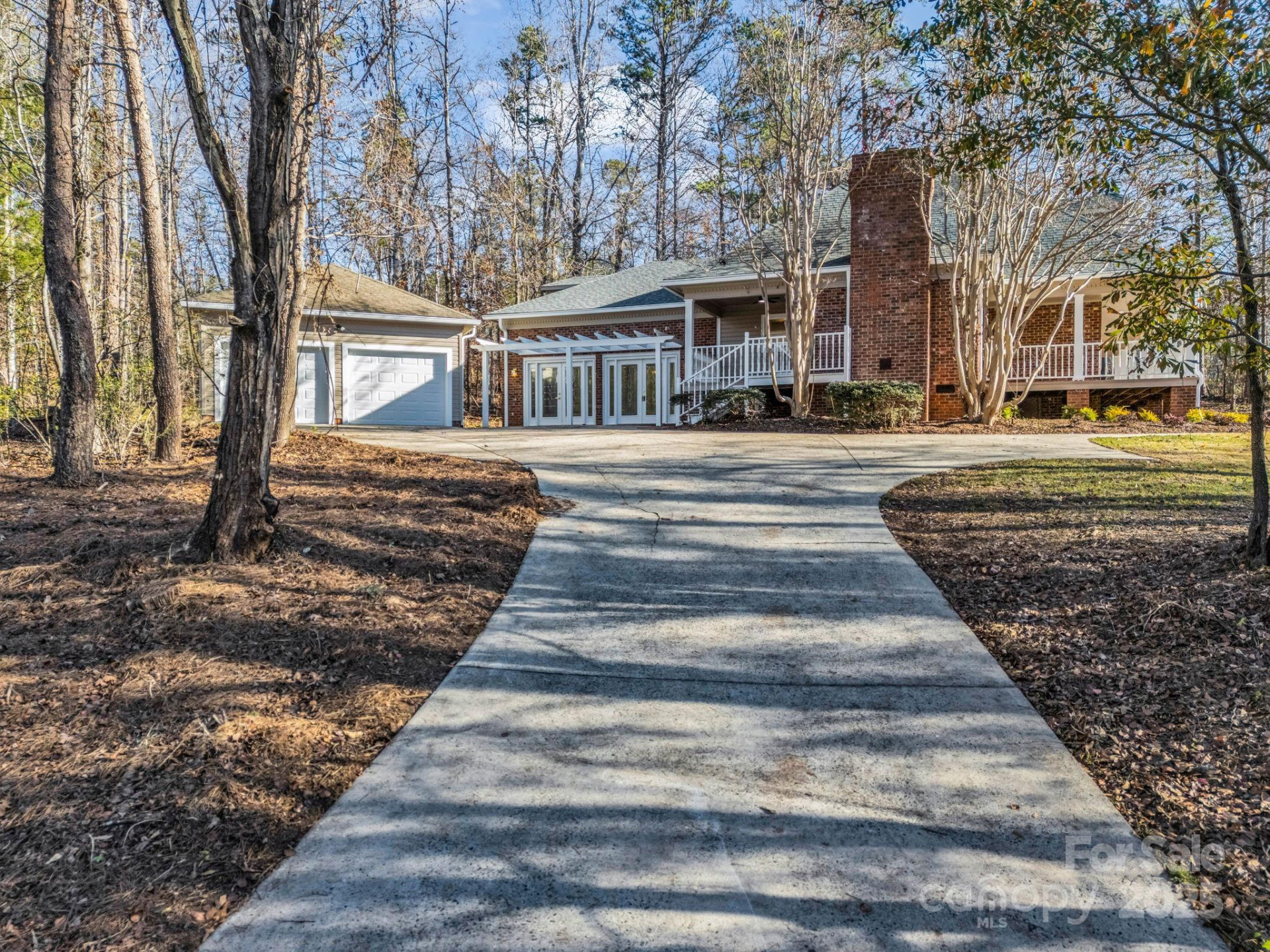 303 Fairforest Drive - Photo 5